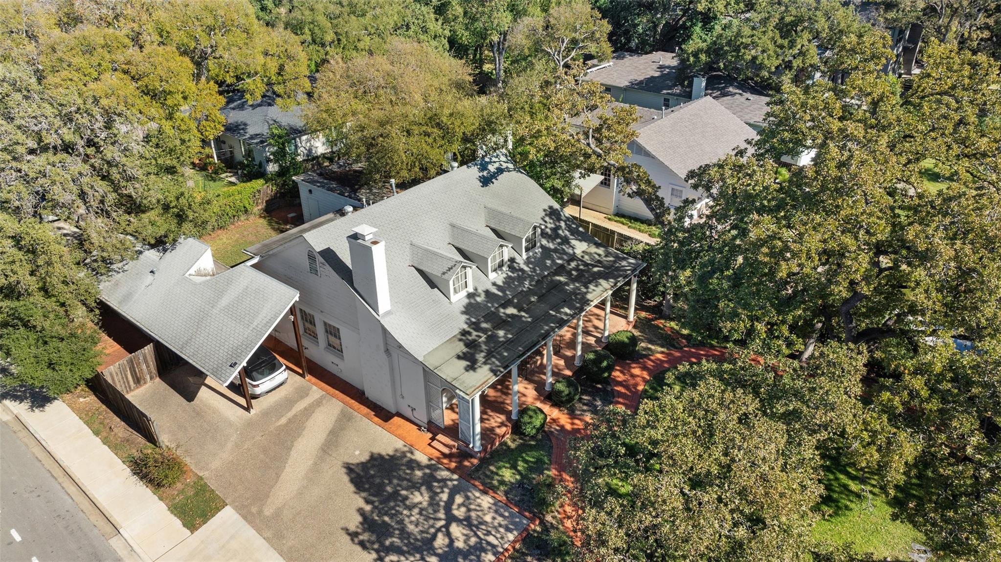 2612 Bridle PATH