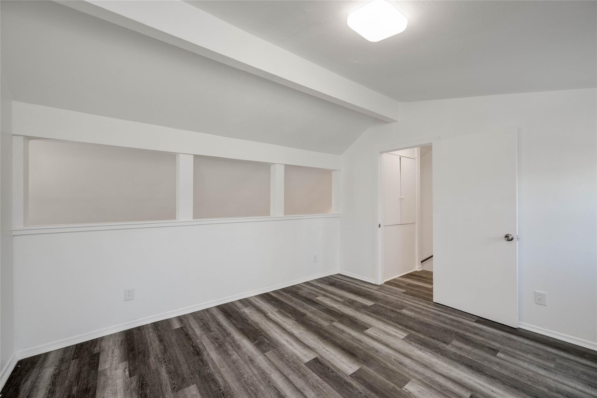 1303 E Saint Johns Ave