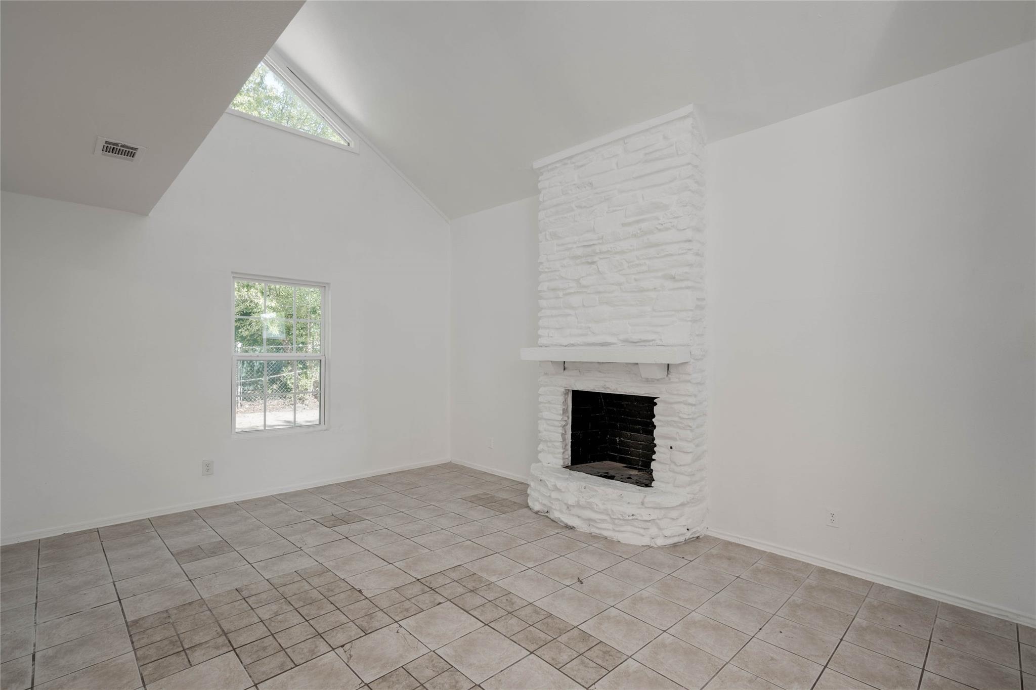 1303 E Saint Johns Ave