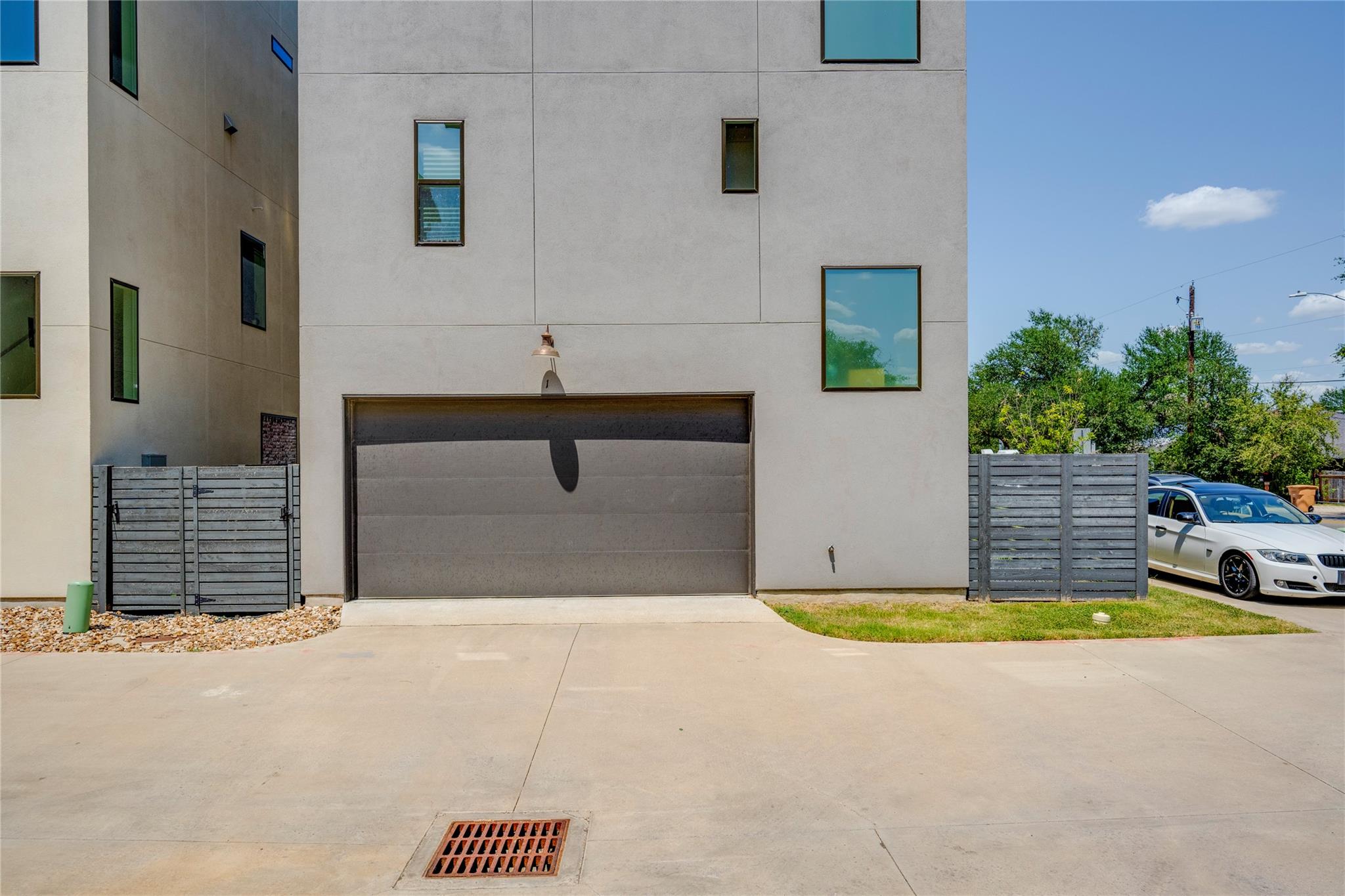 5002 Pecan Springs RD # 1