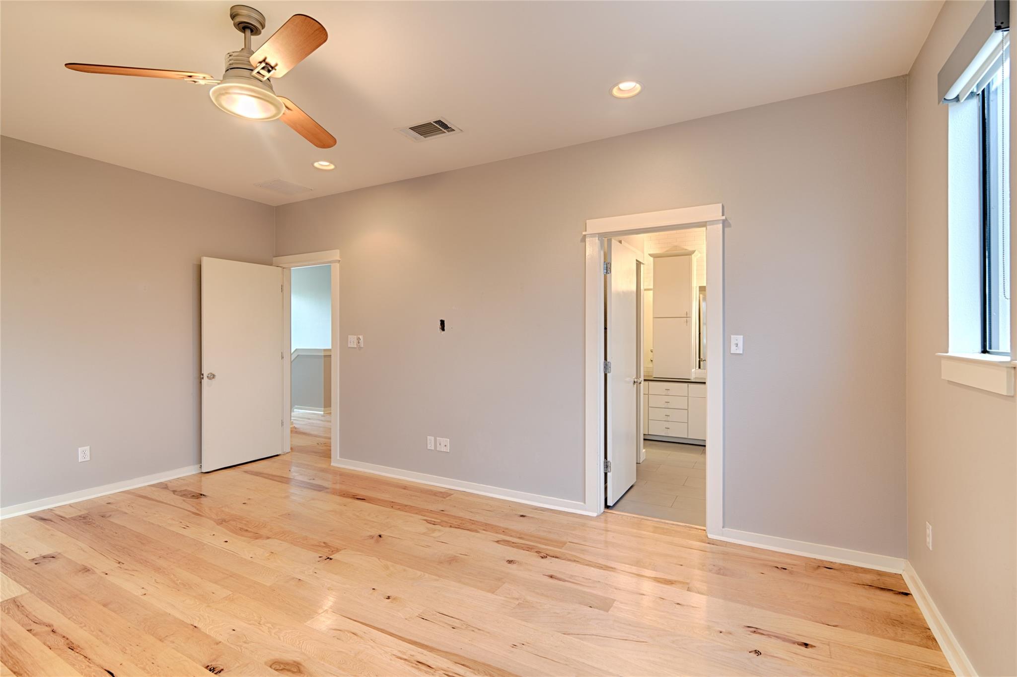 3102 Corbin LN