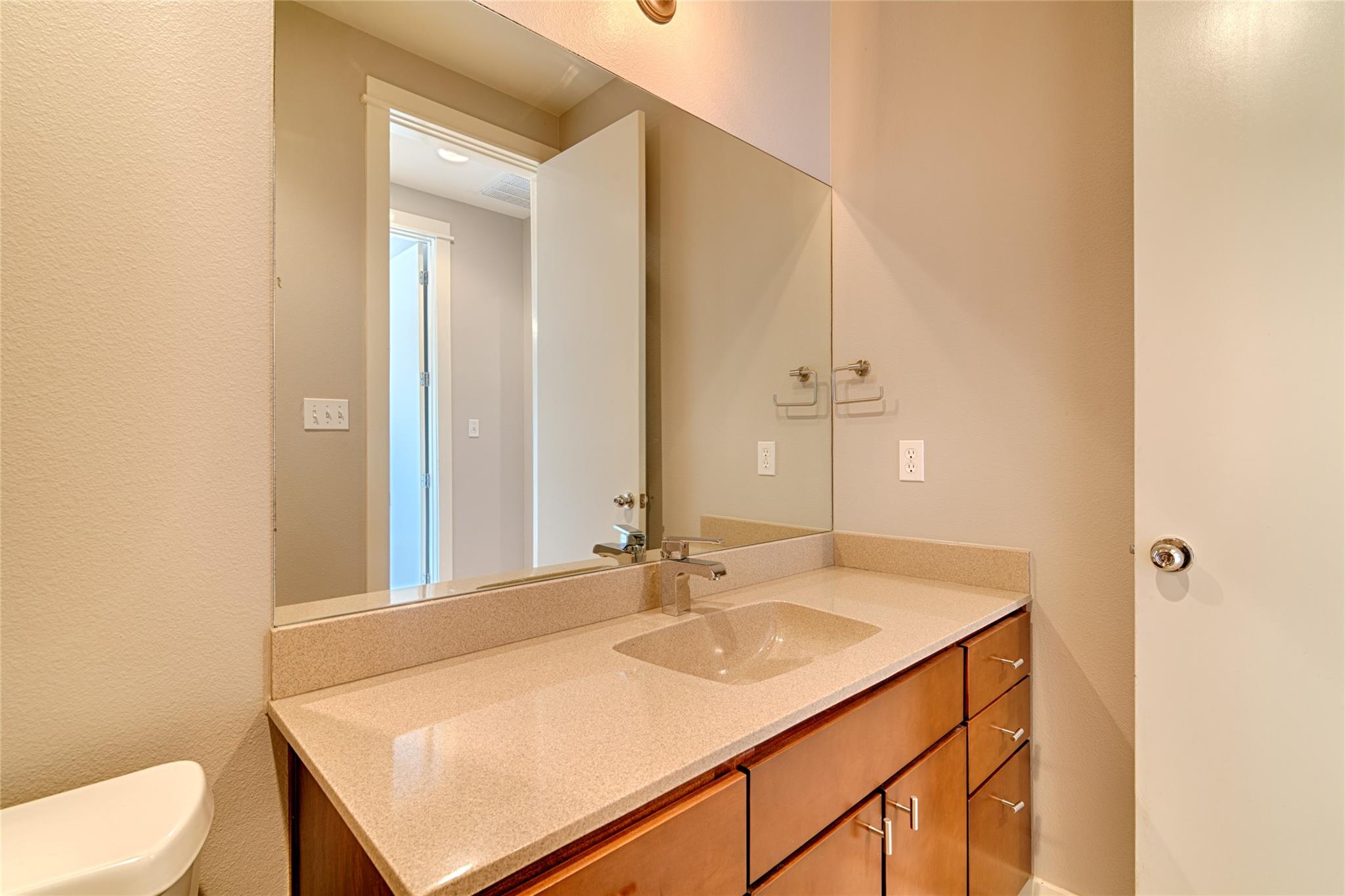 3102 Corbin LN