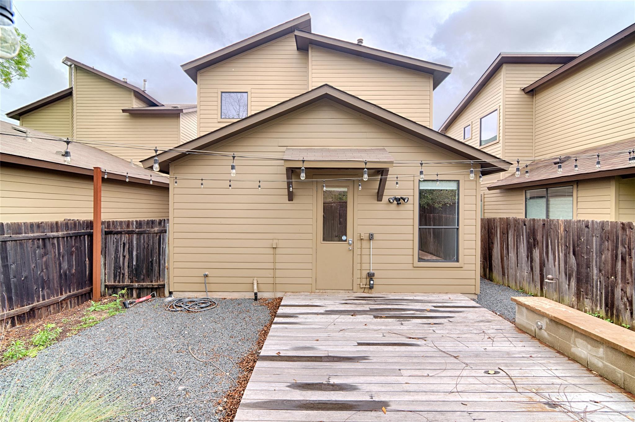 3102 Corbin LN