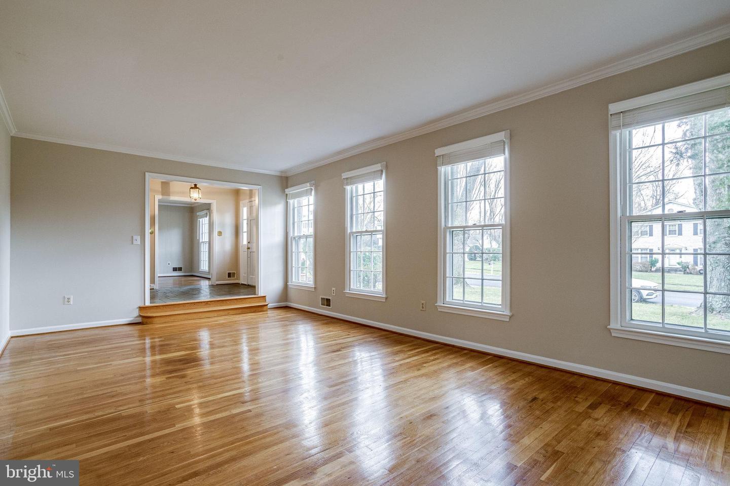 1207 Winter Hunt Rd