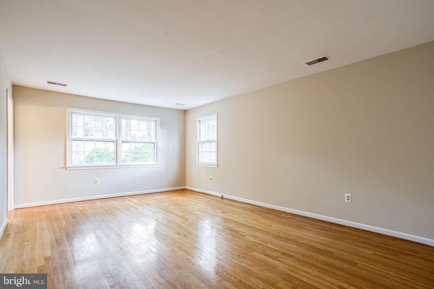 1207 Winter Hunt Rd