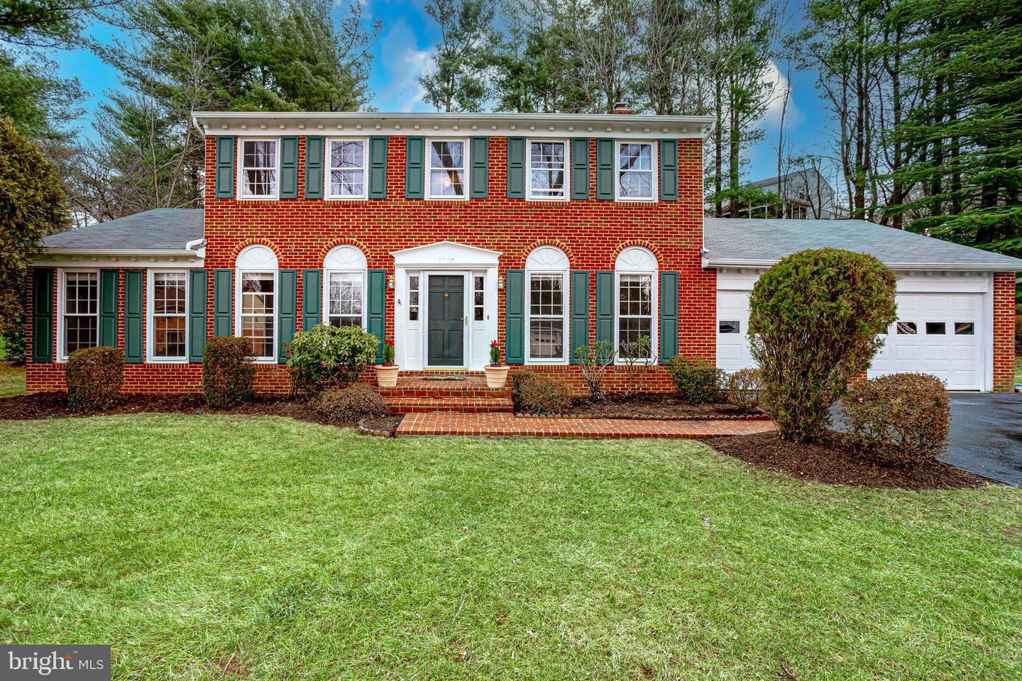 1207 Winter Hunt Rd