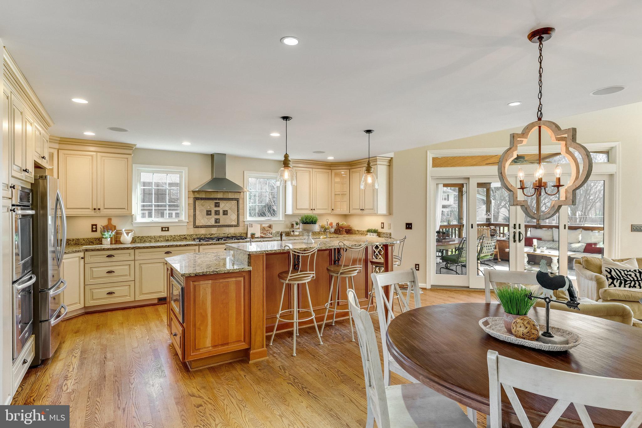 10301 Hunt Country Ln