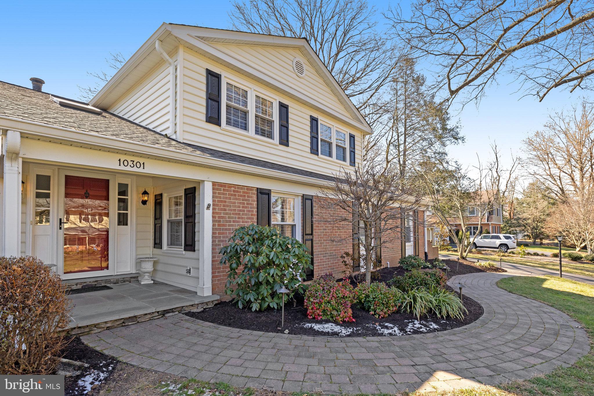 10301 Hunt Country Ln