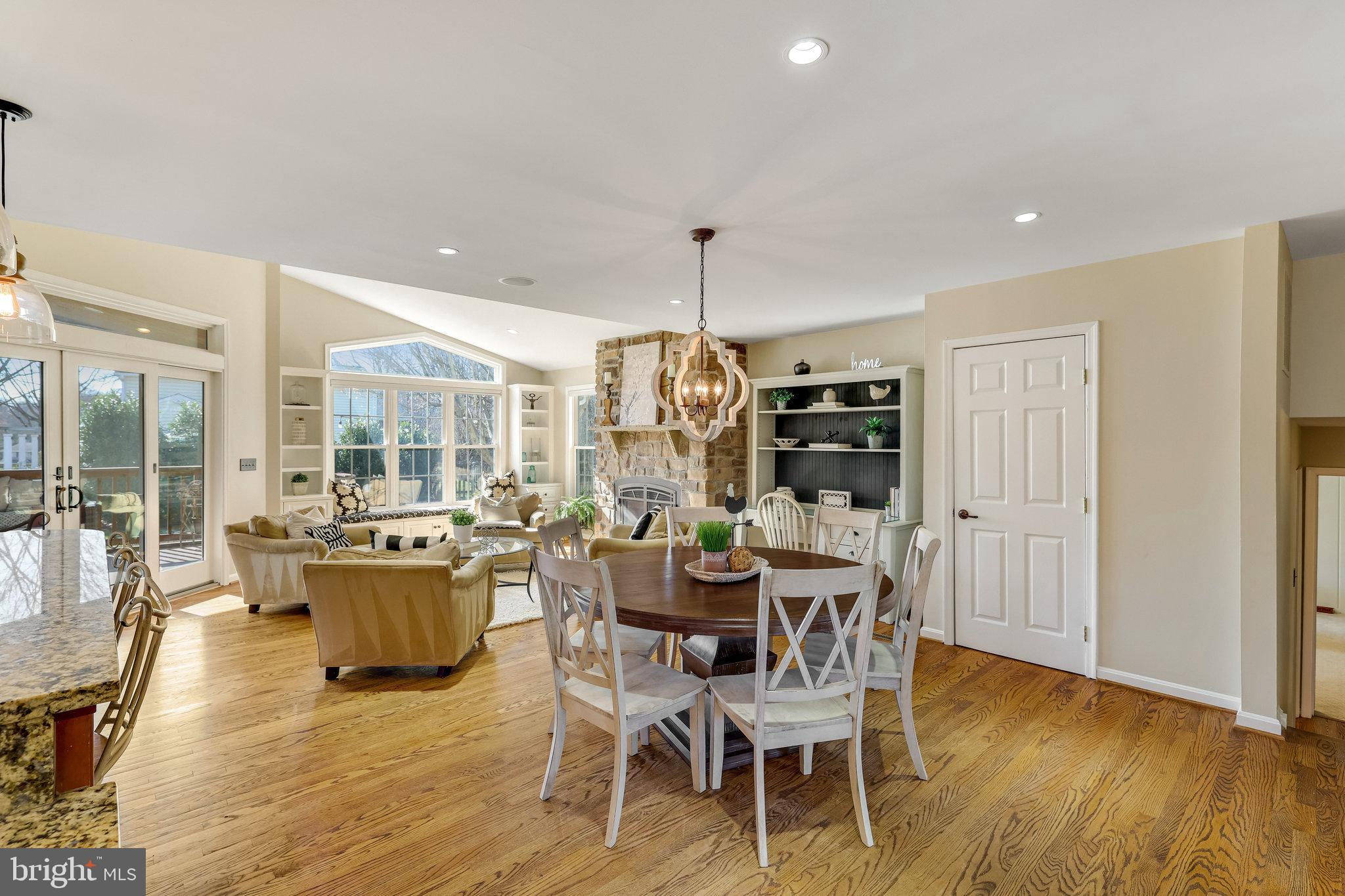 10301 Hunt Country Ln