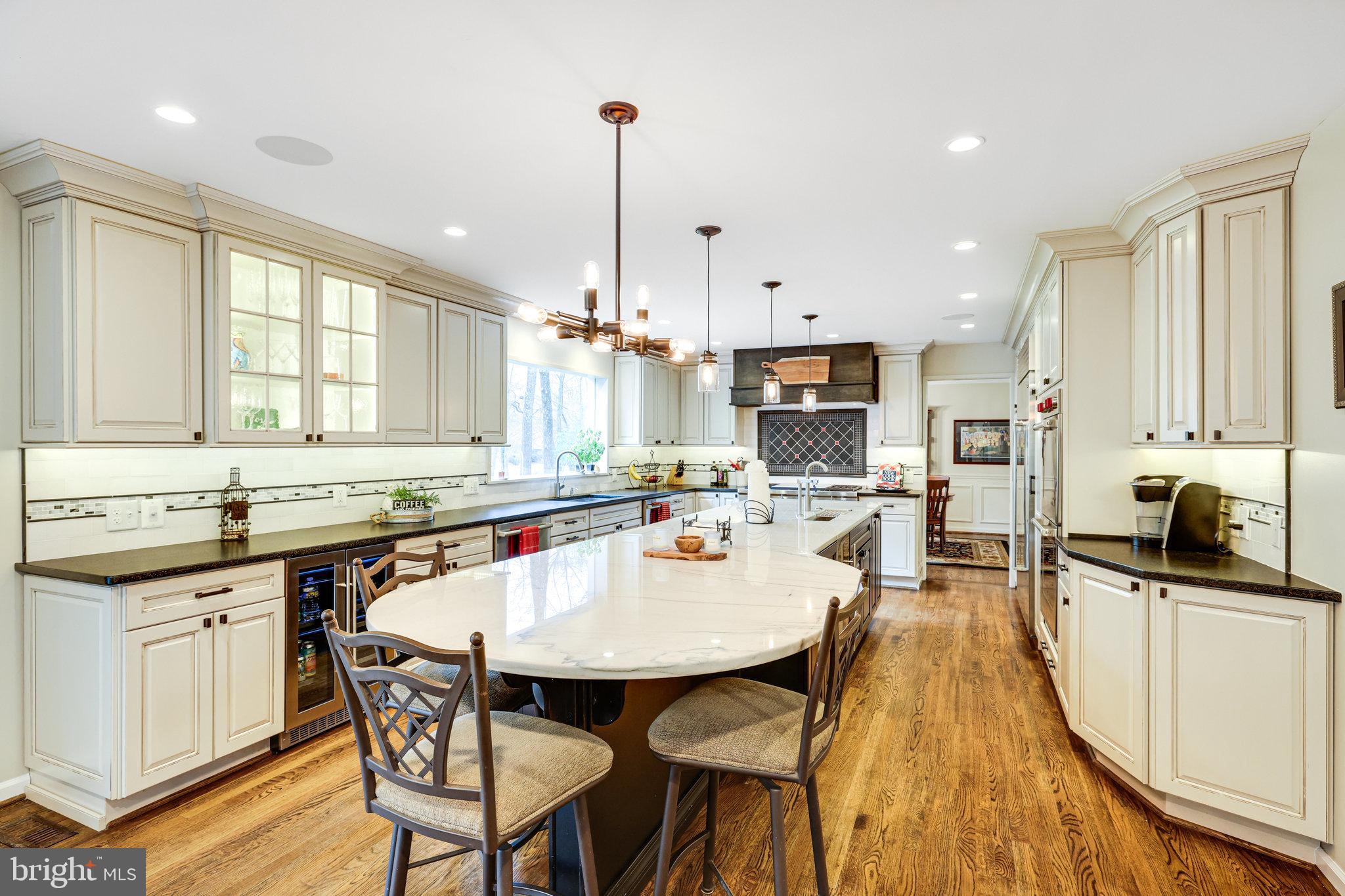 3200 Latigo Ct