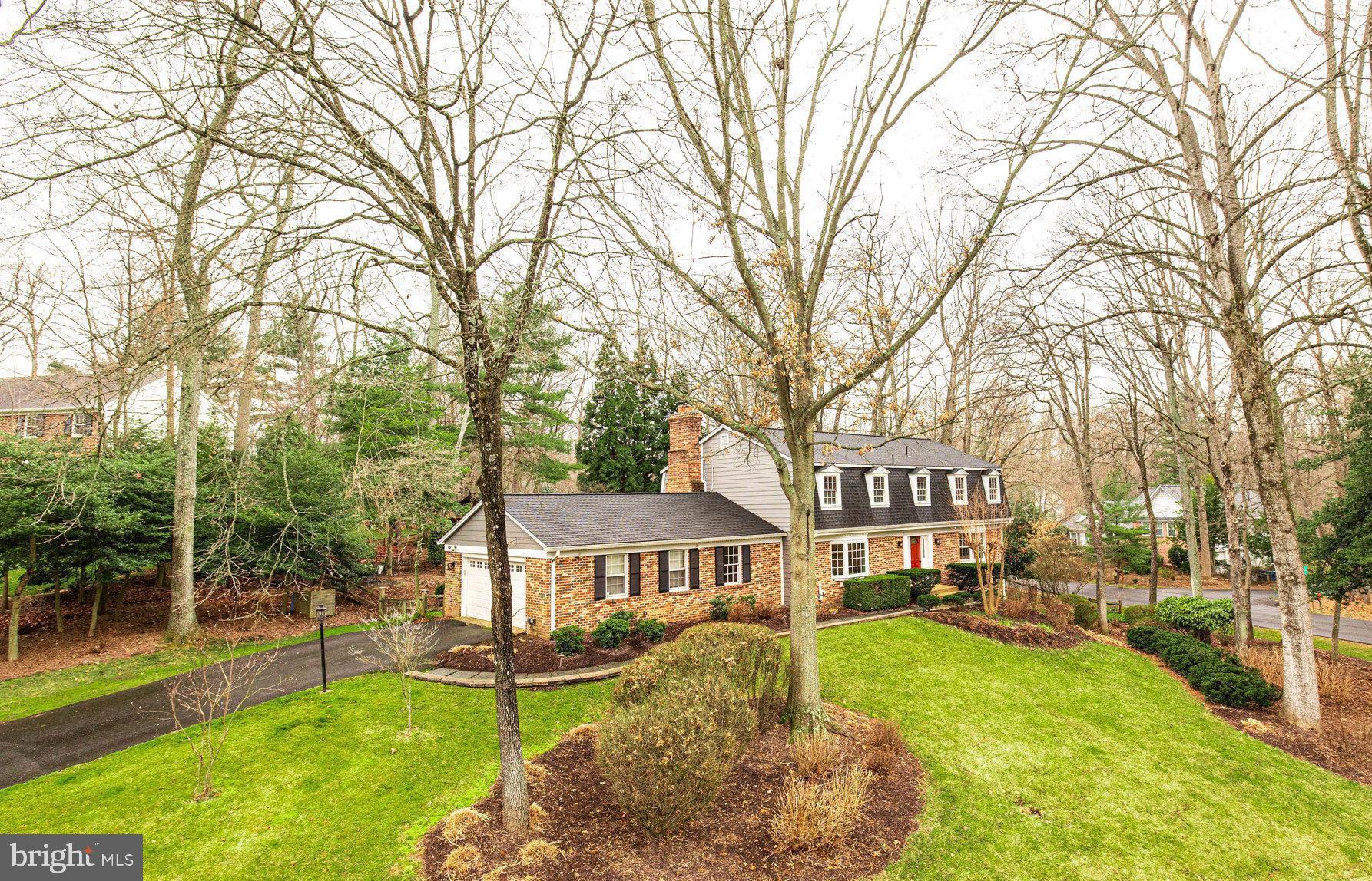 3200 Latigo Ct