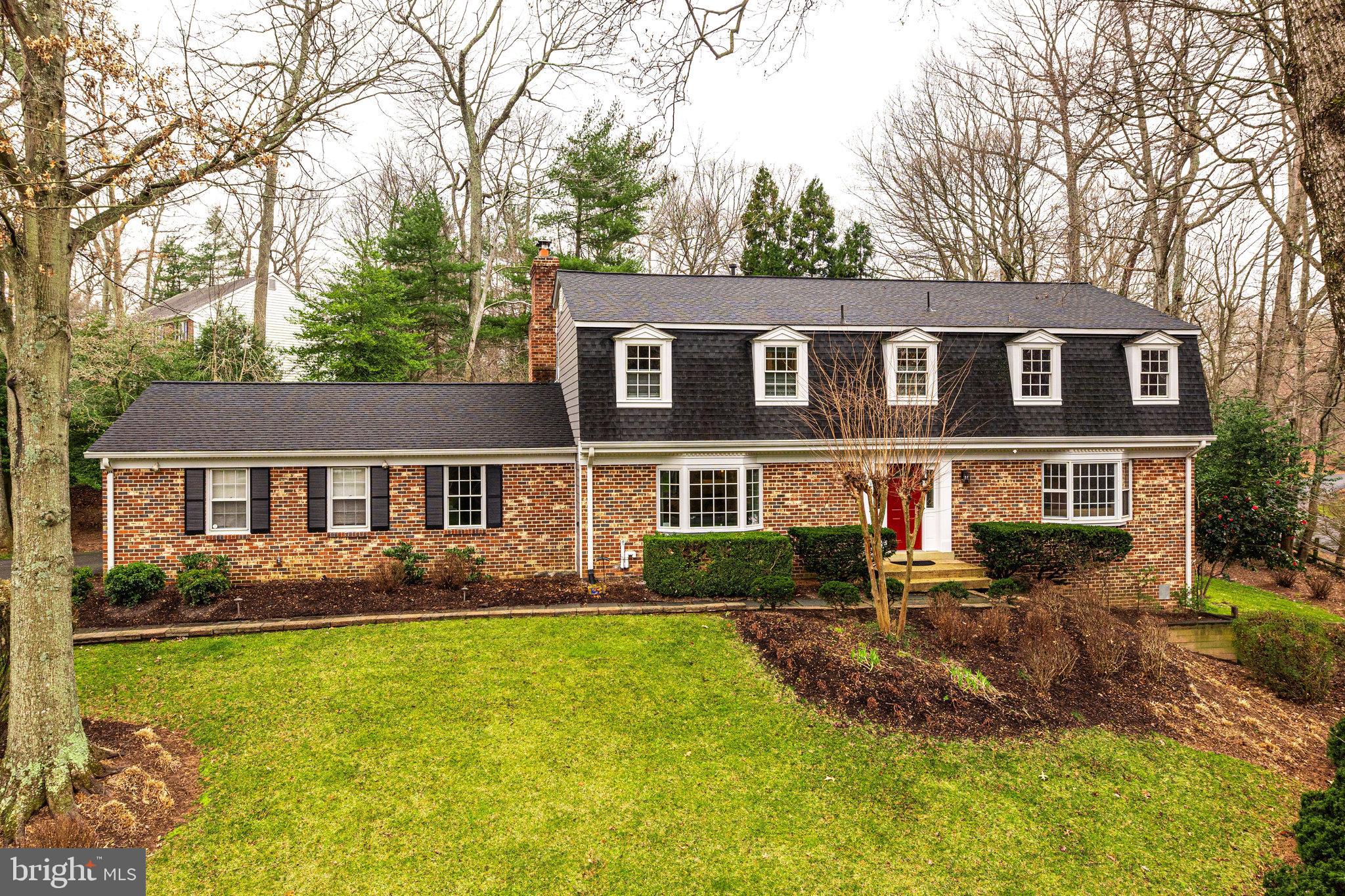 3200 Latigo Ct