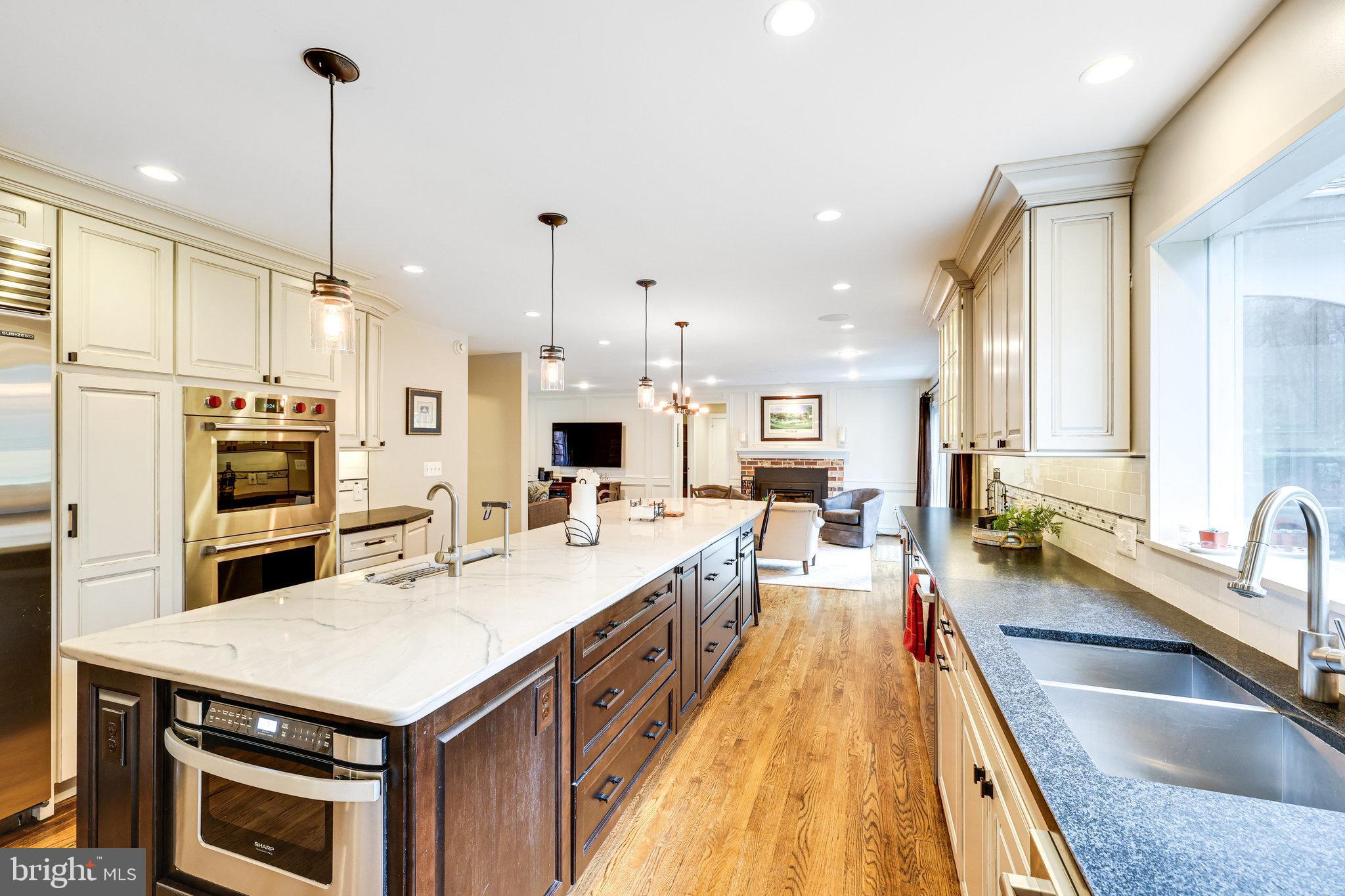 3200 Latigo Ct