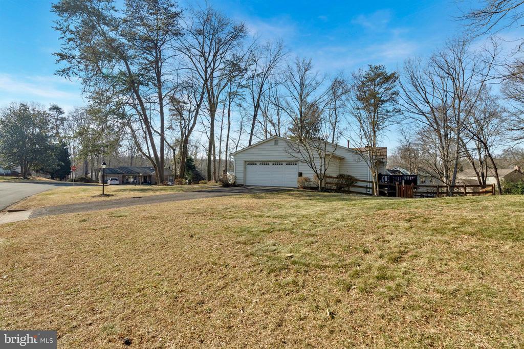 10200 Tamarack Dr