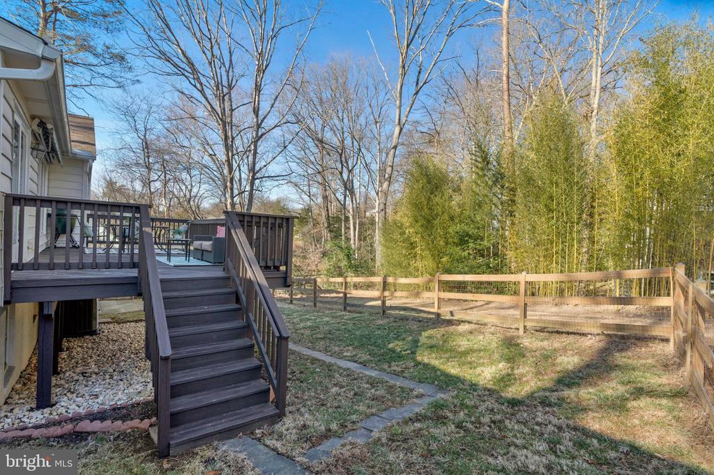 10200 Tamarack Dr