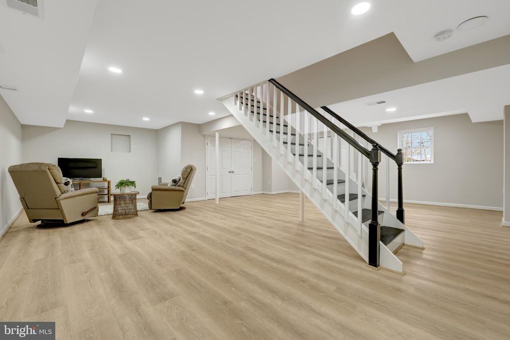 1709 JUMPER COURT