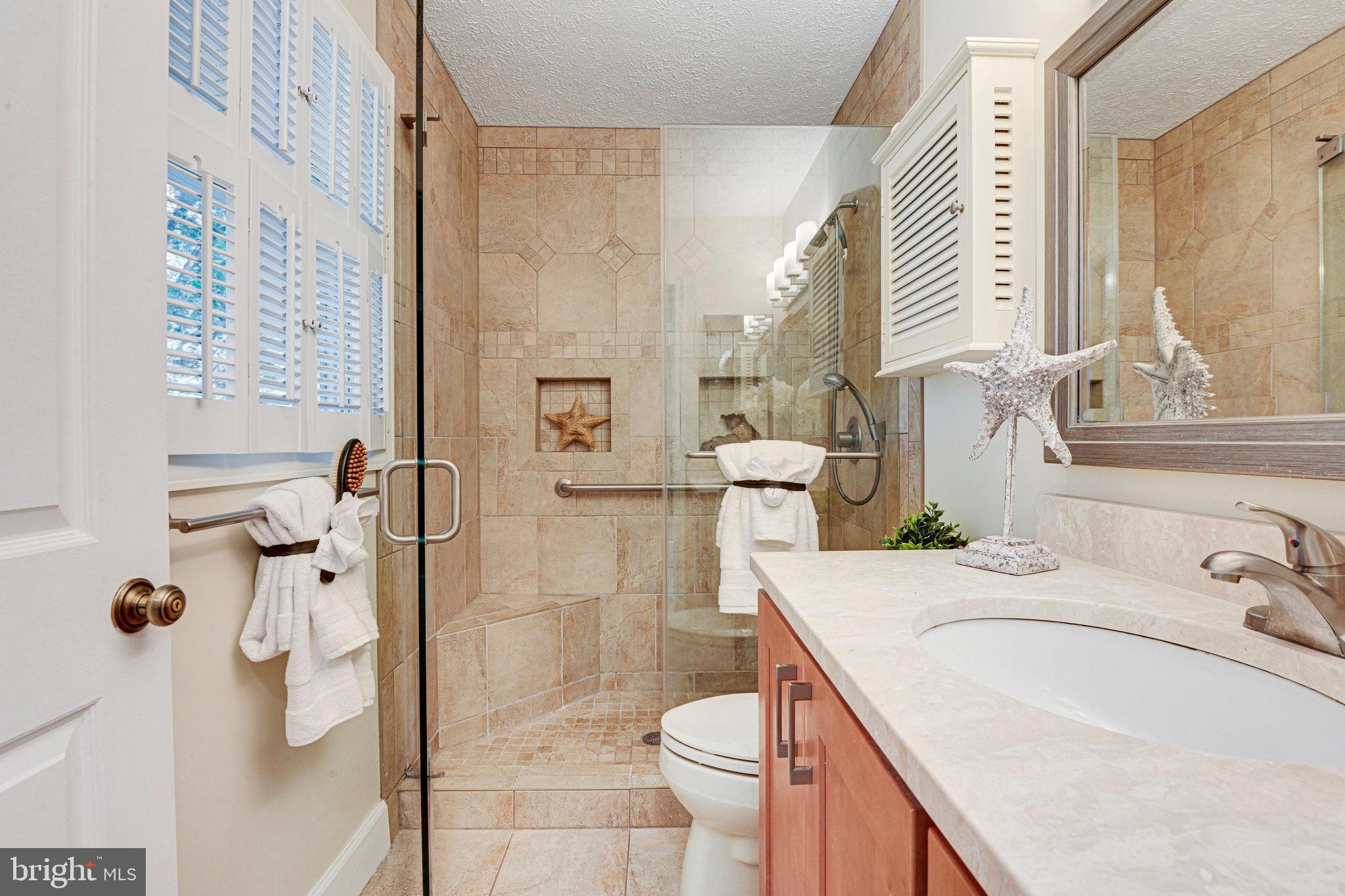 1817 CLOVERMEADOW DRIVE