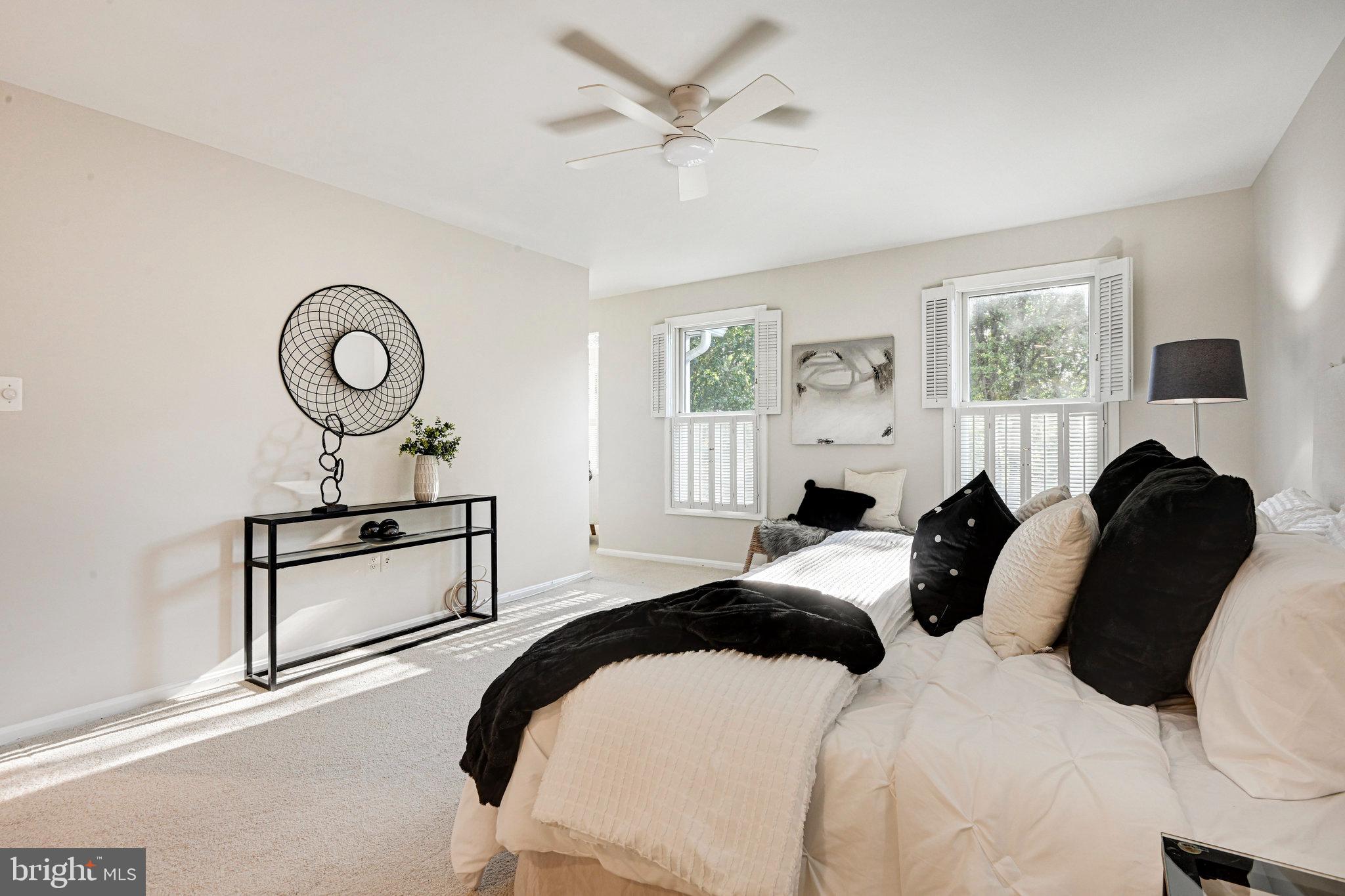 1817 CLOVERMEADOW DRIVE