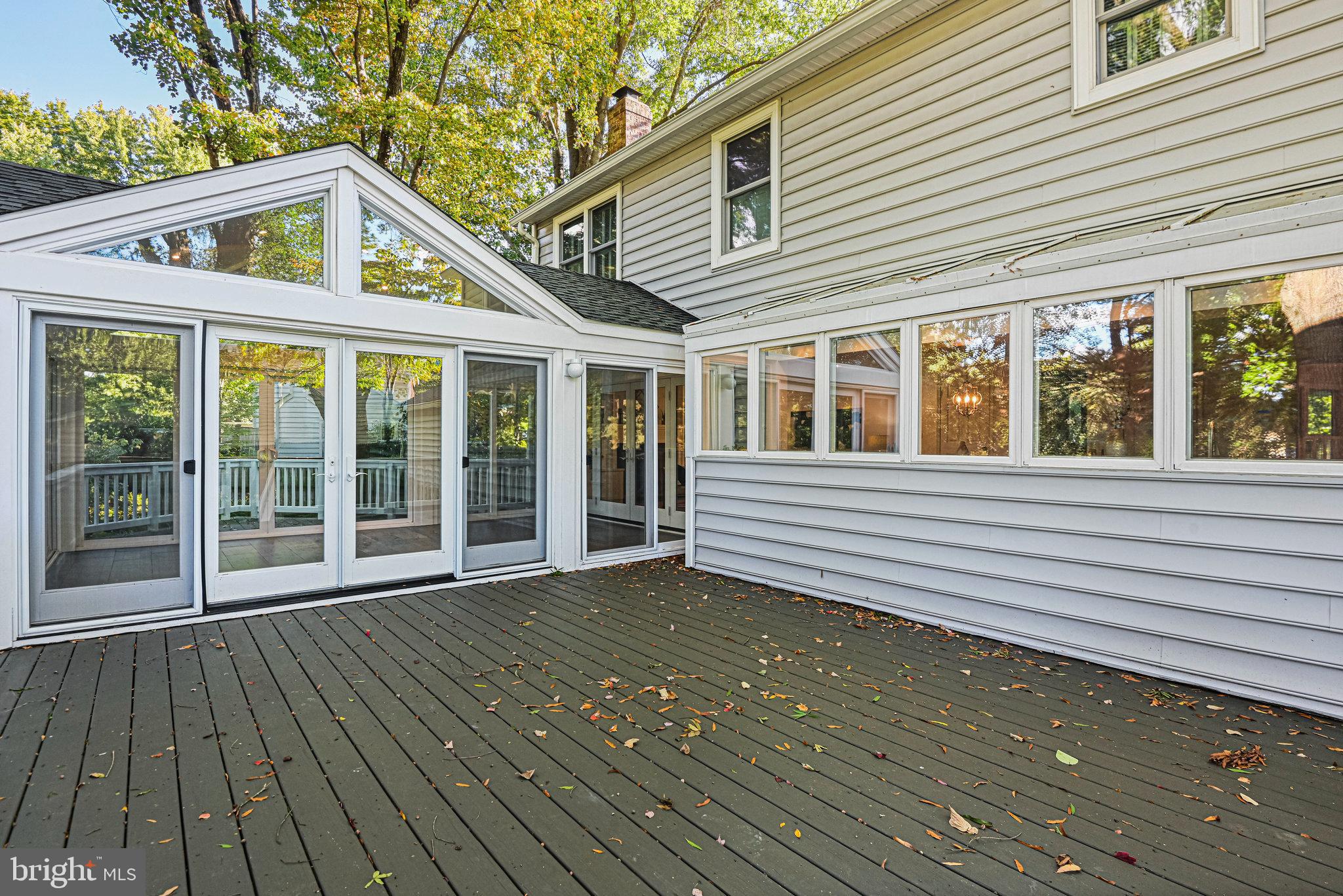 1817 CLOVERMEADOW DRIVE