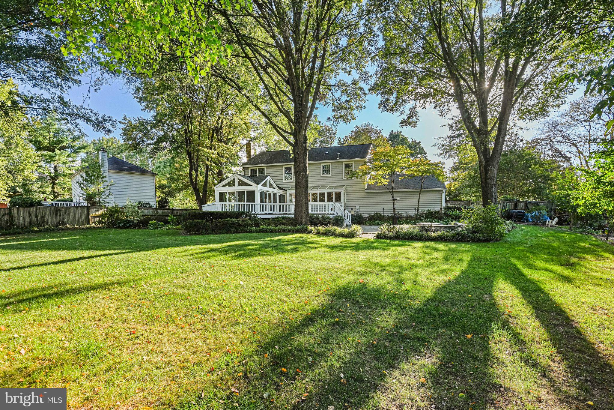 1817 CLOVERMEADOW DRIVE