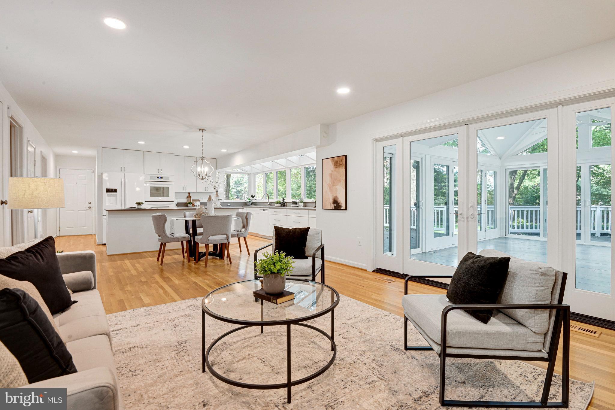 1817 CLOVERMEADOW DRIVE