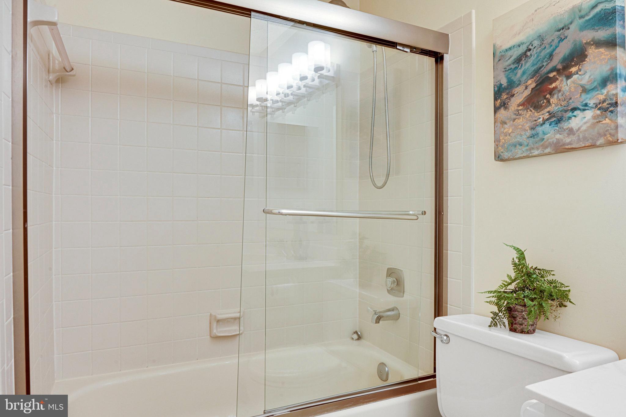 1817 CLOVERMEADOW DRIVE