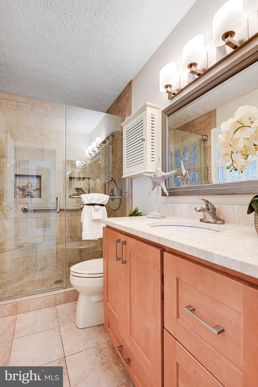 1817 CLOVERMEADOW DRIVE