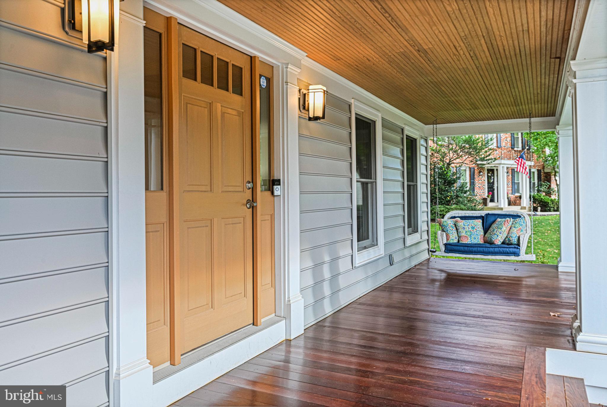 1817 CLOVERMEADOW DRIVE