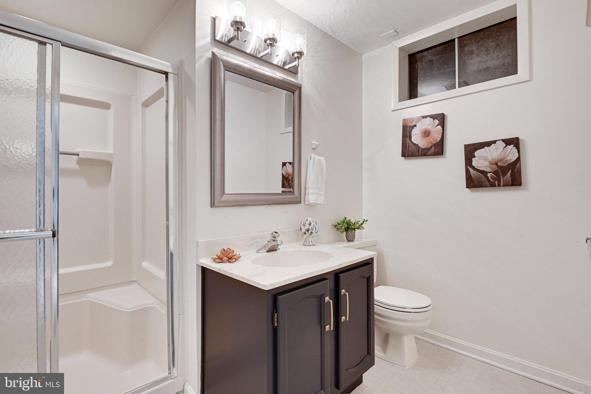 1817 CLOVERMEADOW DRIVE