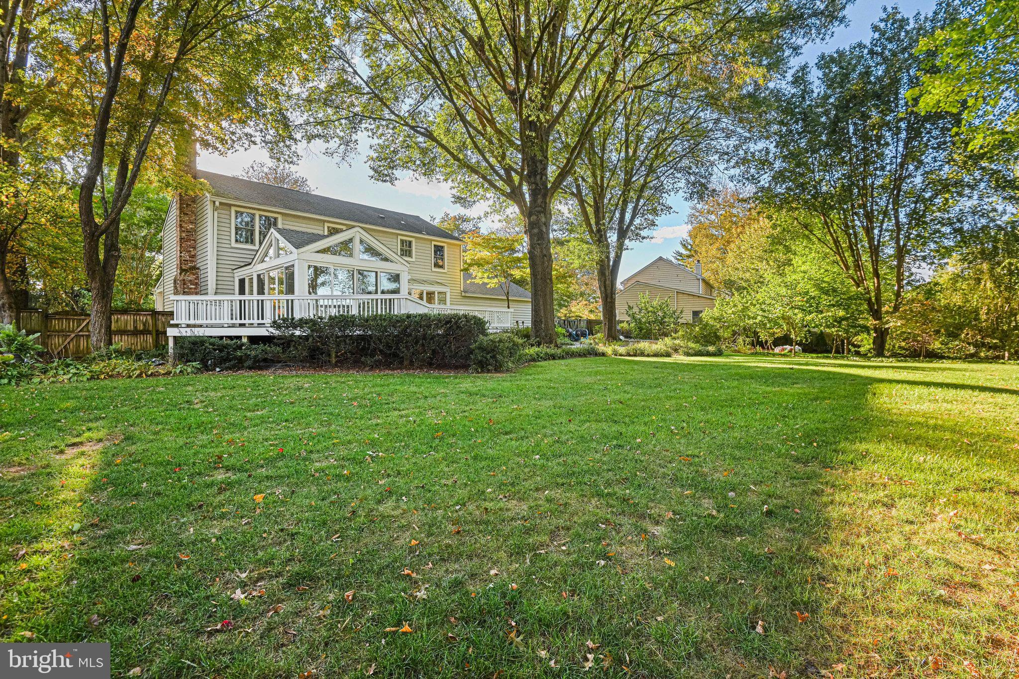 1817 CLOVERMEADOW DRIVE