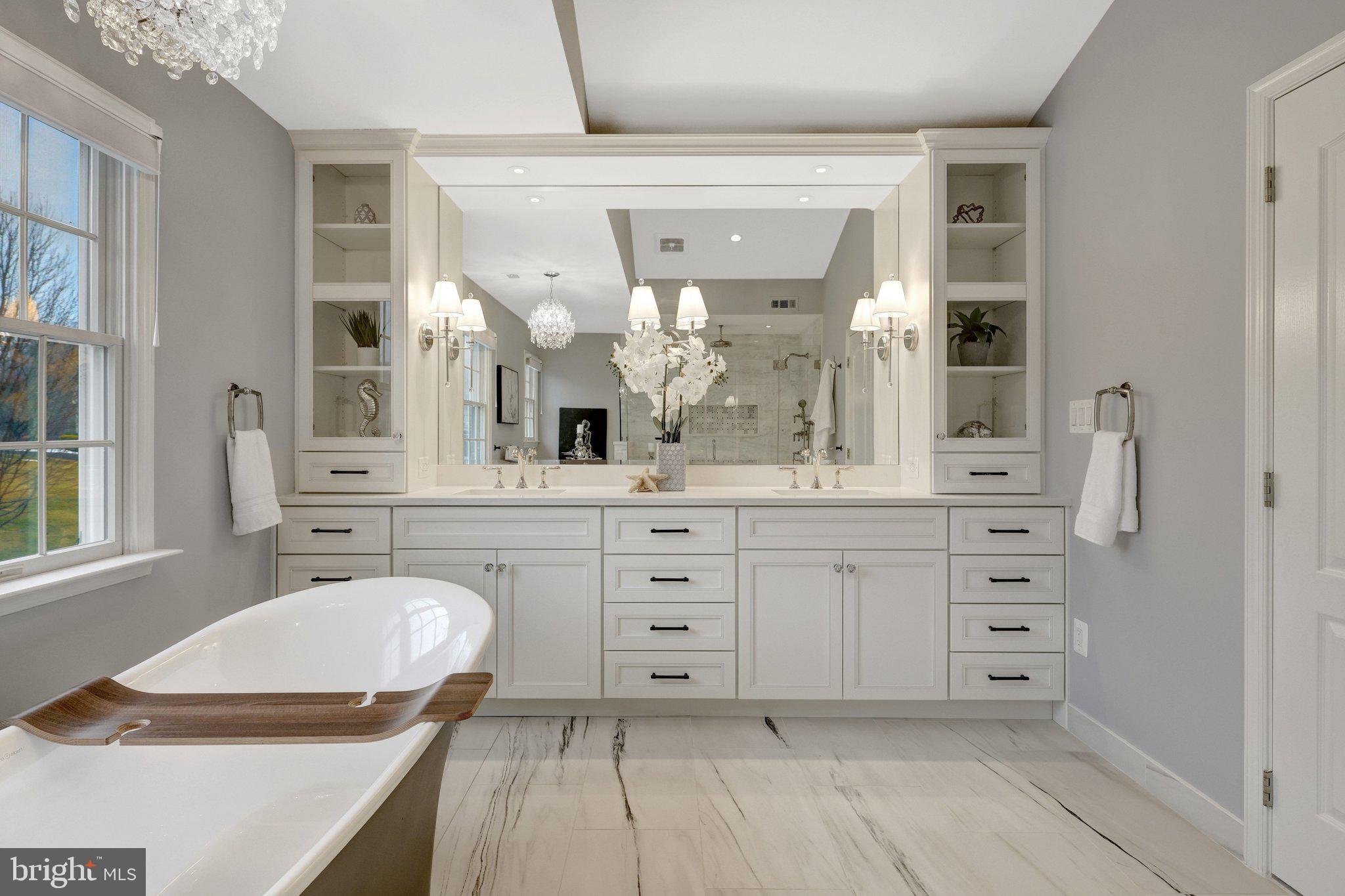 1710 DOVE POINT COURT