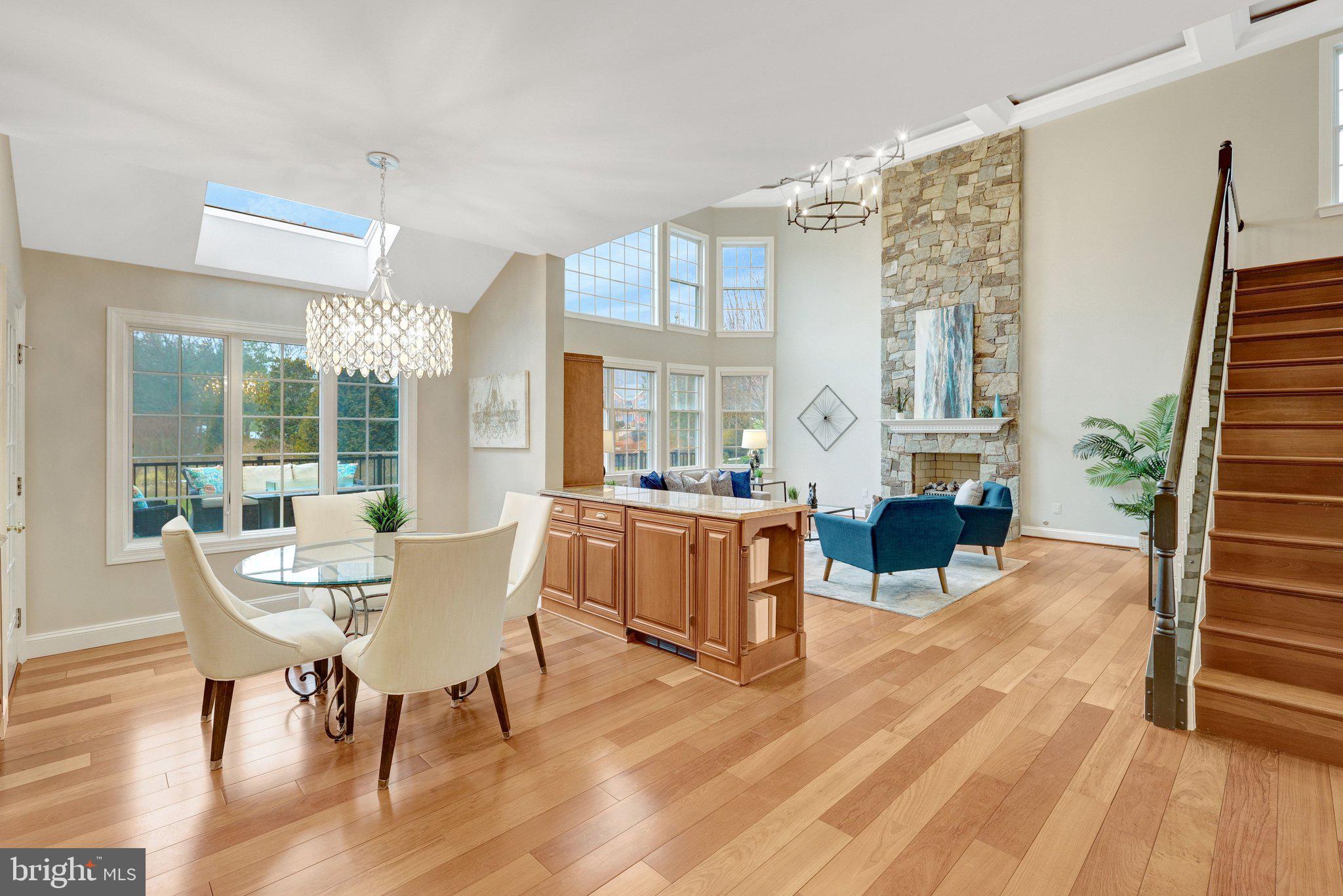 1710 DOVE POINT COURT