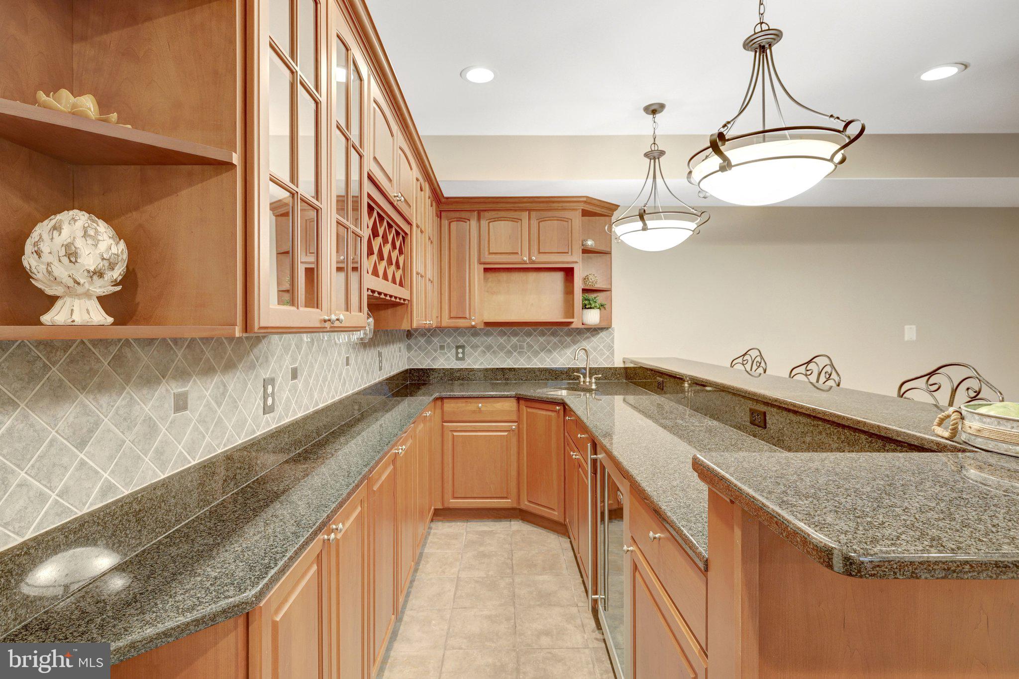 1710 DOVE POINT COURT