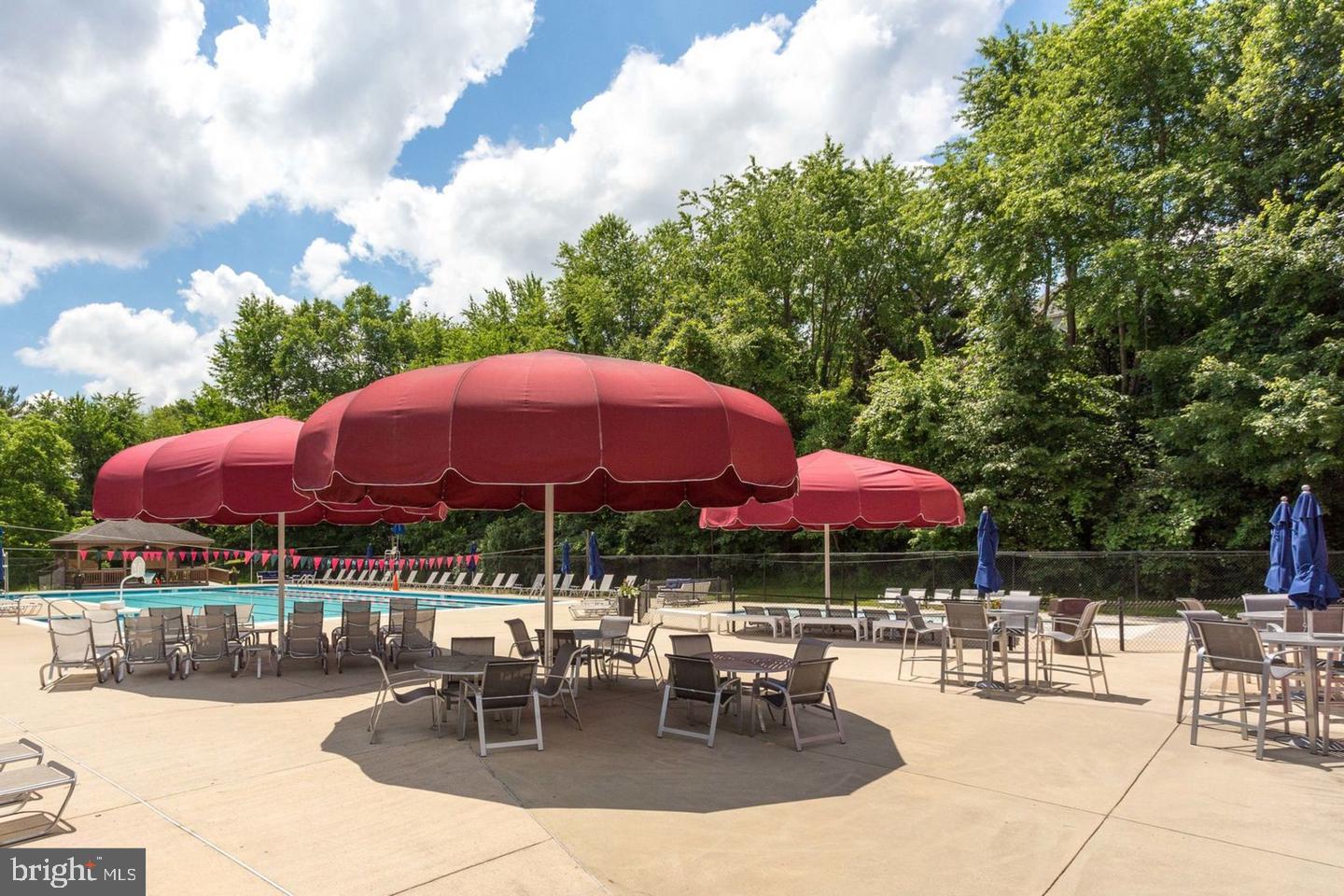 1710 DOVE POINT COURT