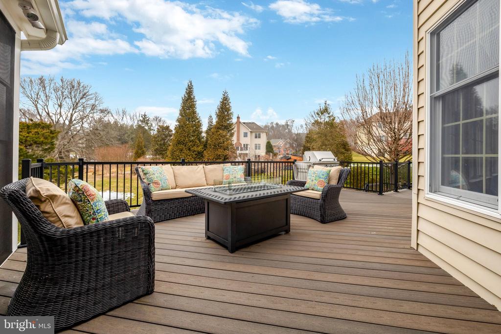 1710 DOVE POINT COURT