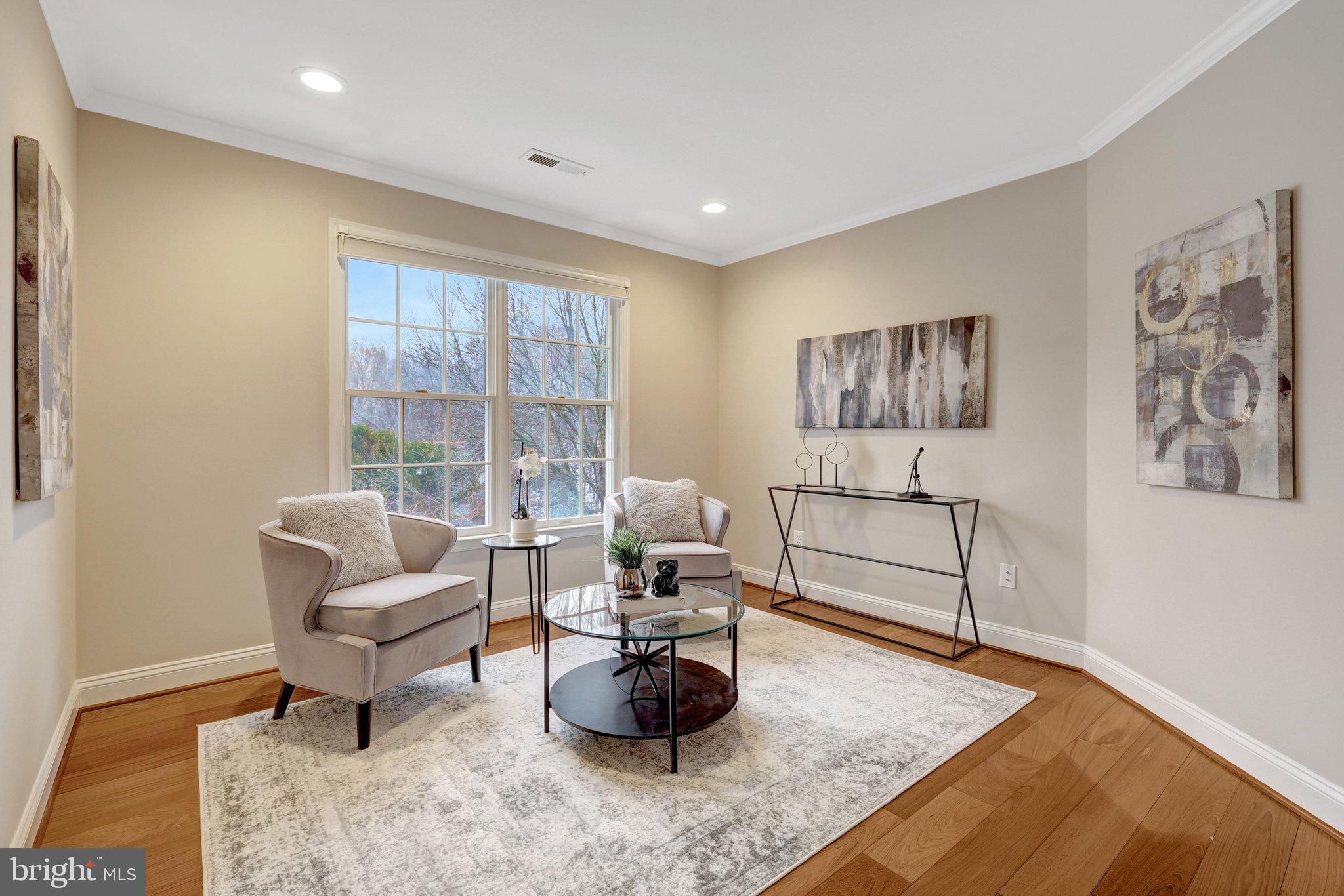 1710 DOVE POINT COURT