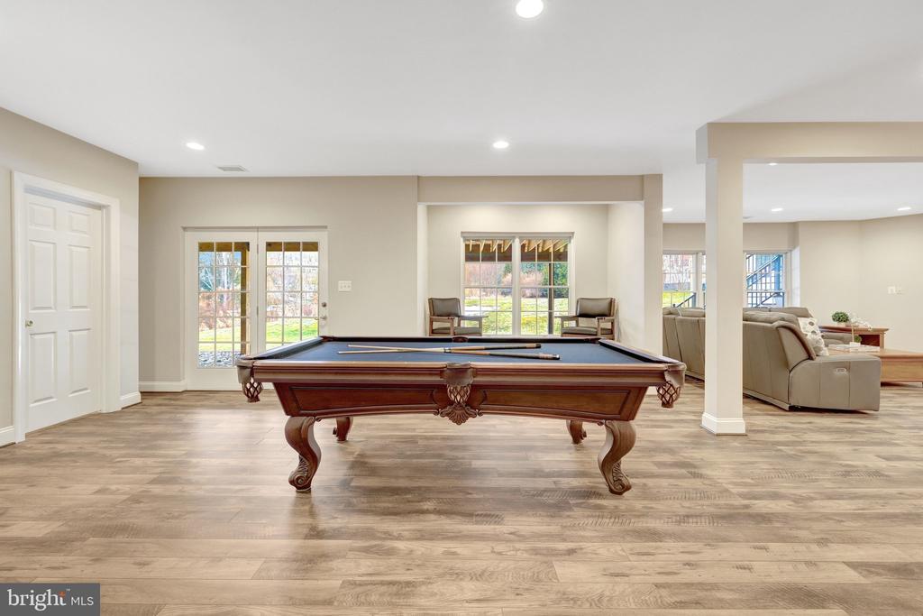 1710 DOVE POINT COURT