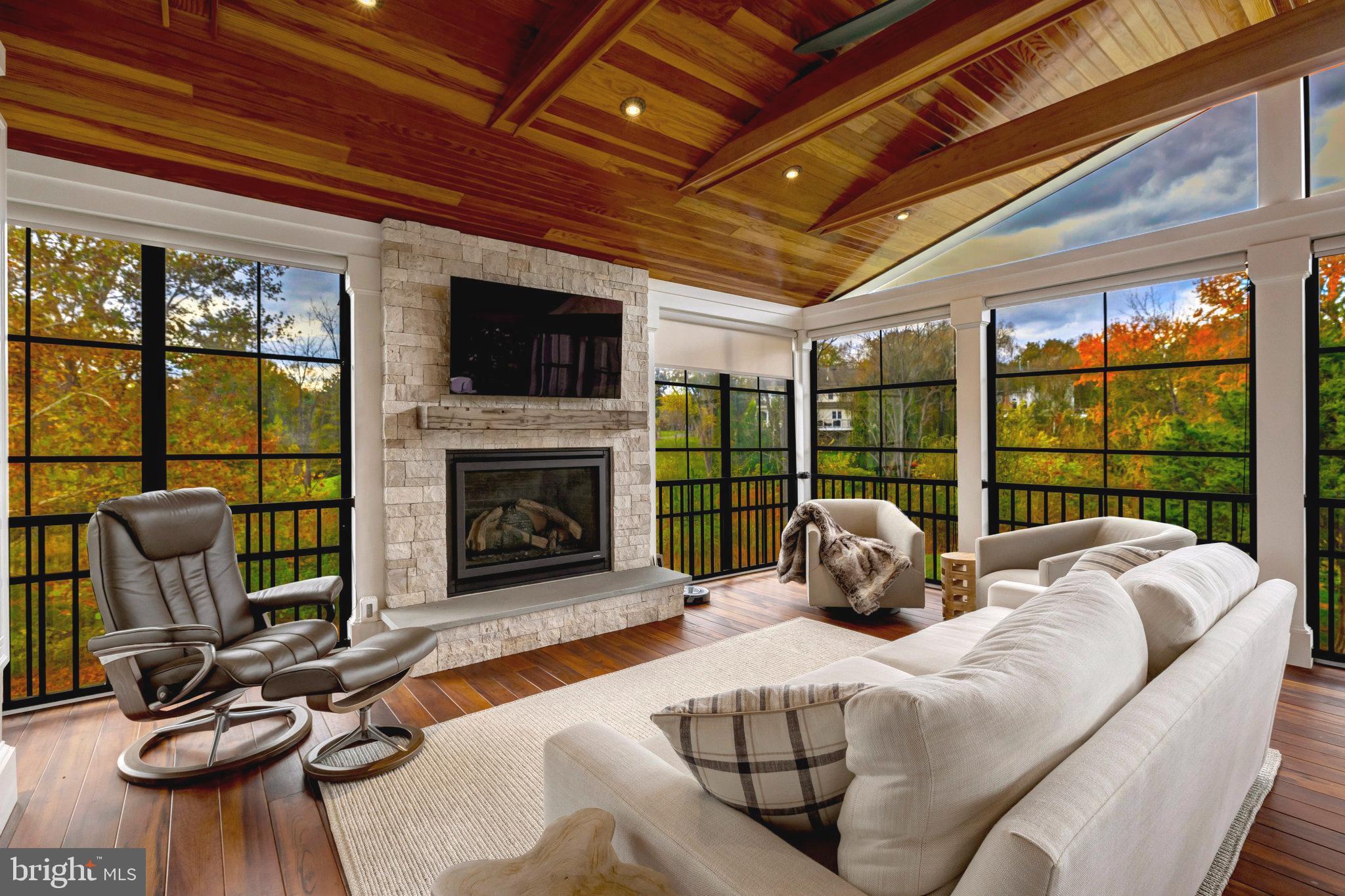 1710 DOVE POINT COURT