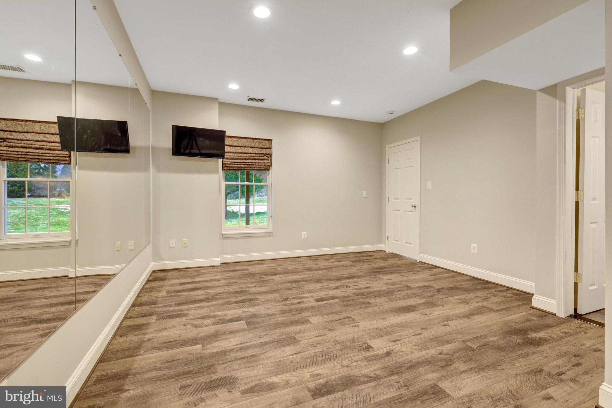 1710 DOVE POINT COURT