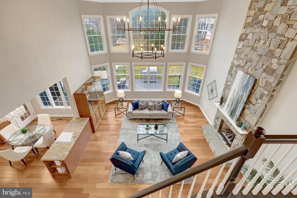1710 DOVE POINT COURT