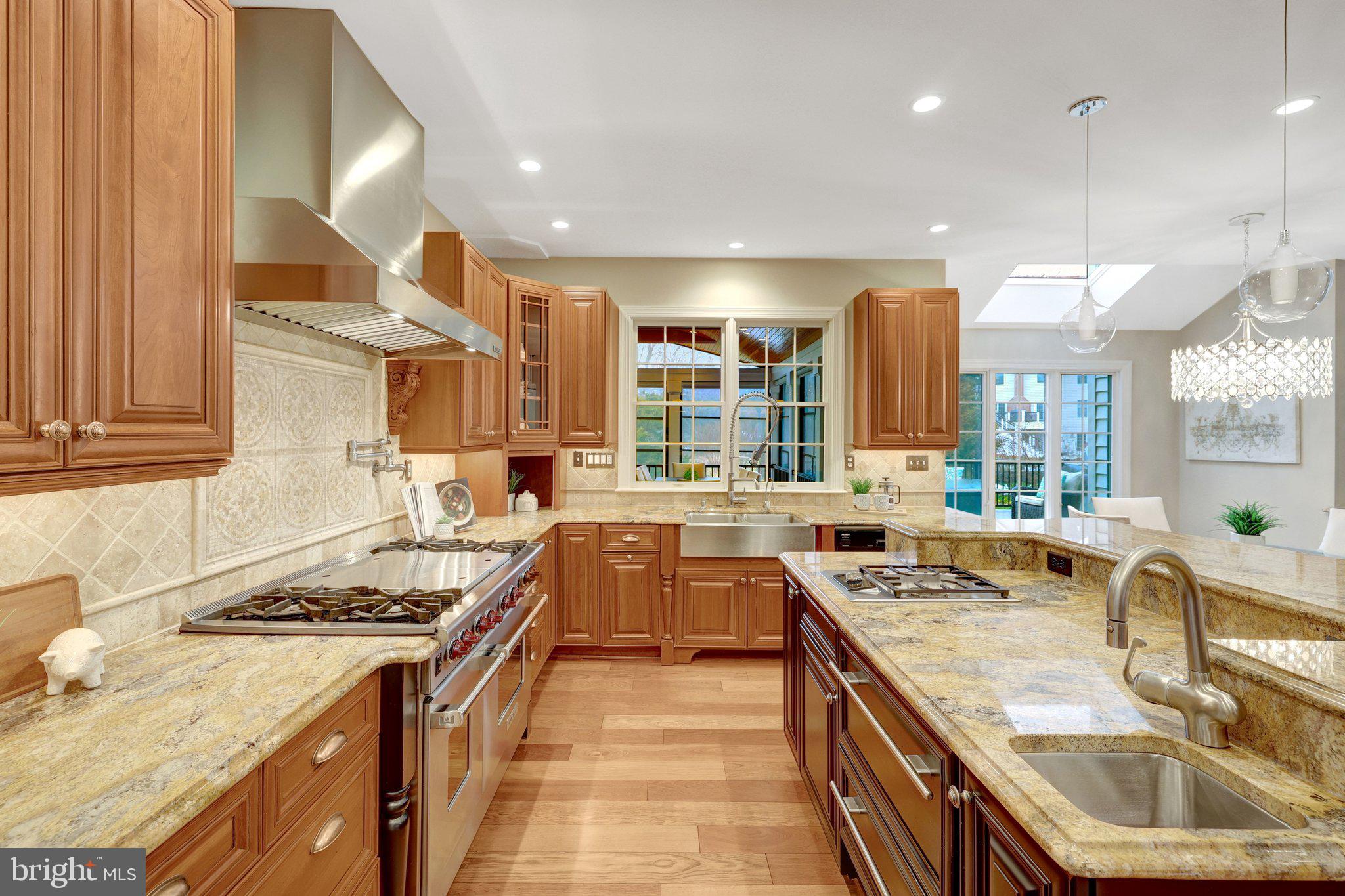 1710 DOVE POINT COURT