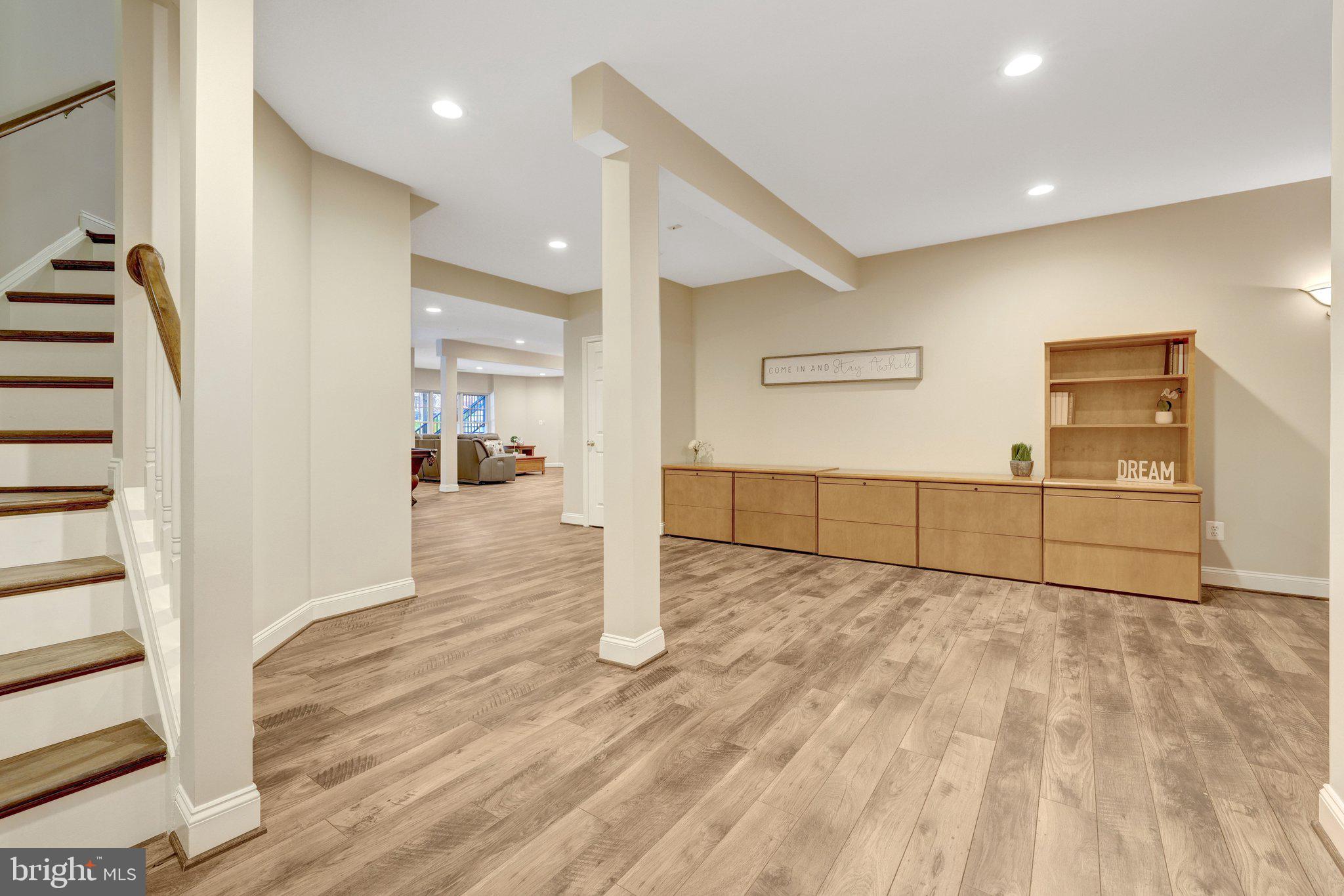 1710 DOVE POINT COURT