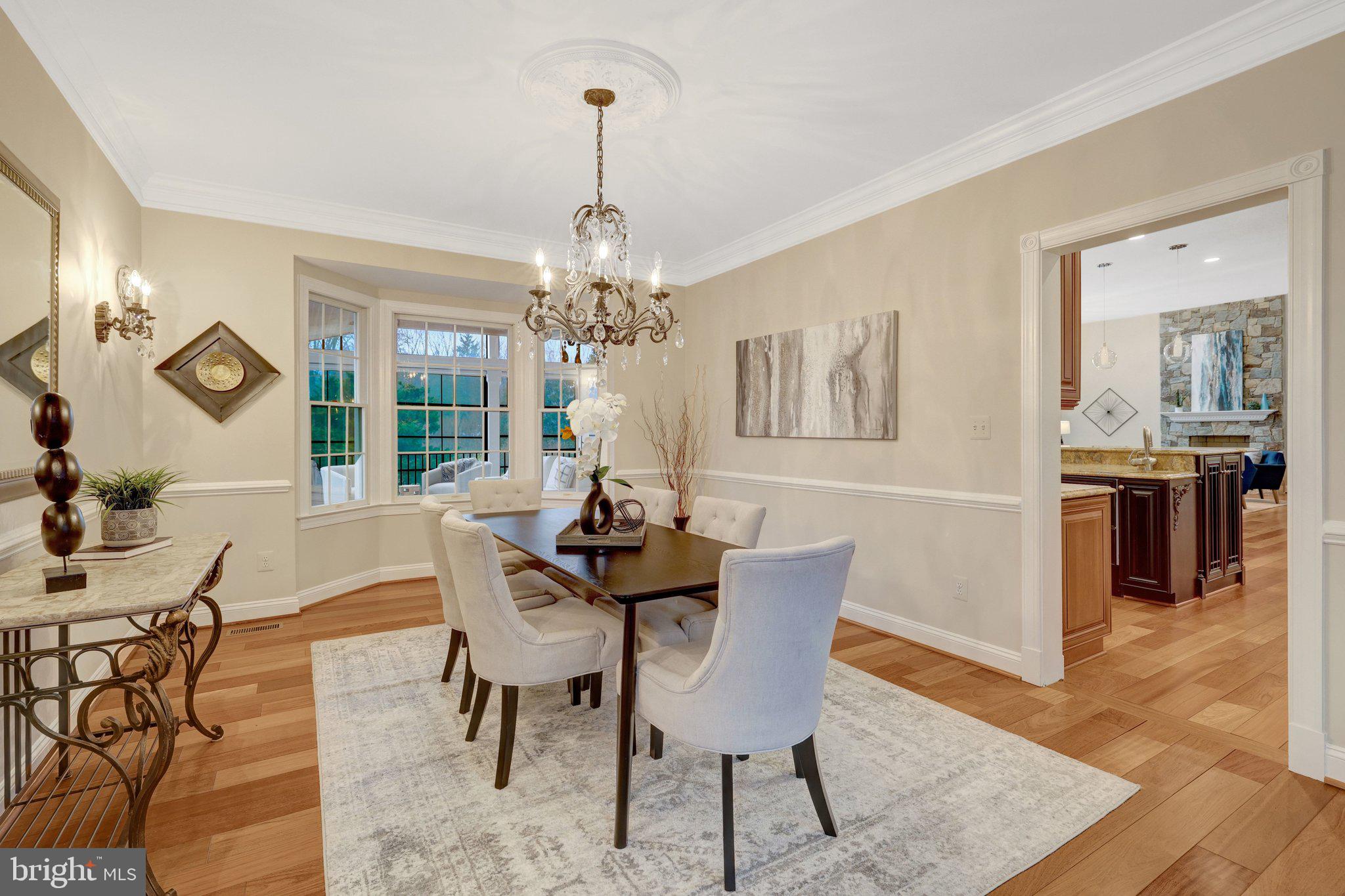 1710 DOVE POINT COURT