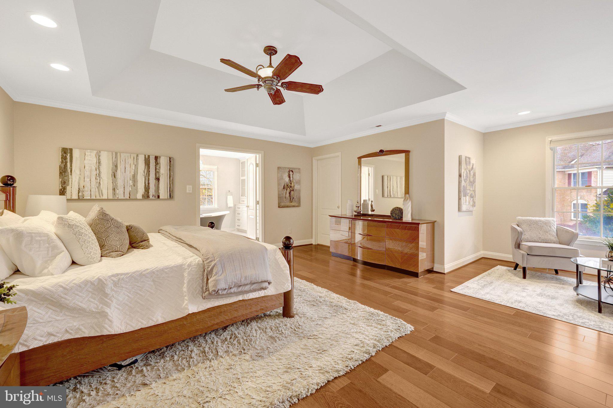 1710 DOVE POINT COURT