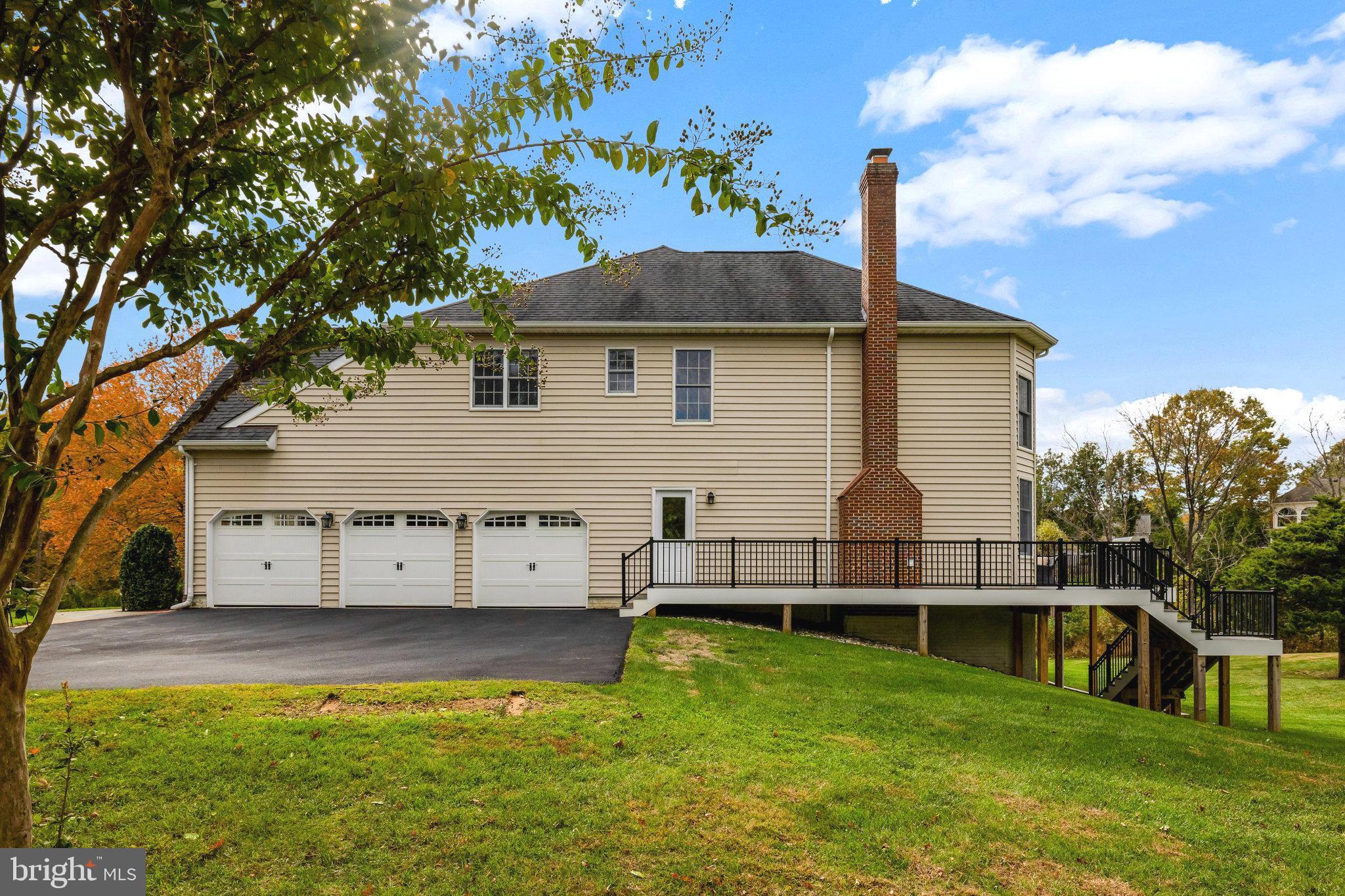 1710 DOVE POINT COURT