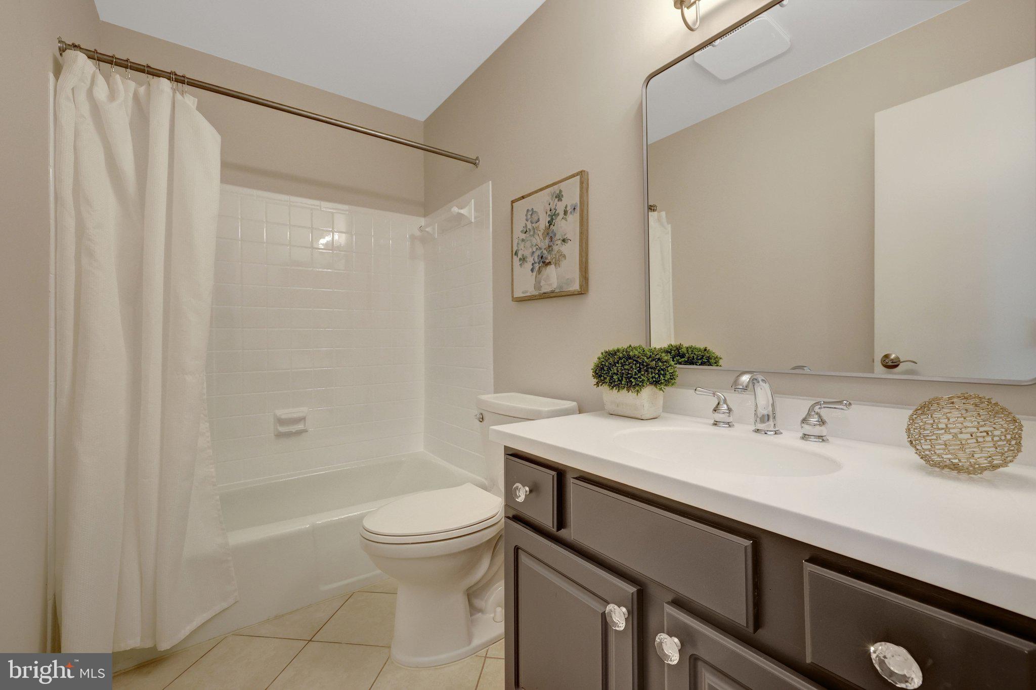 1700 HUNTS END COURT