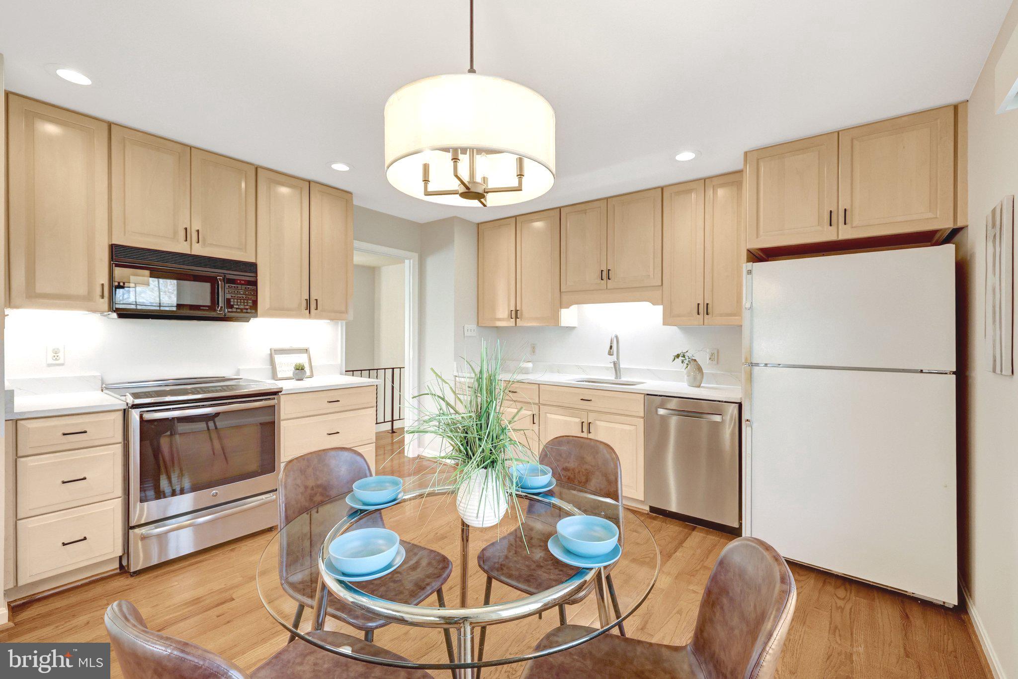 1700 HUNTS END COURT