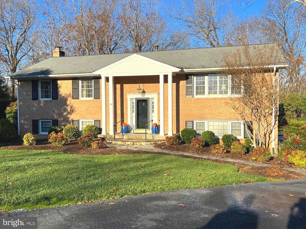 1700 HUNTS END COURT