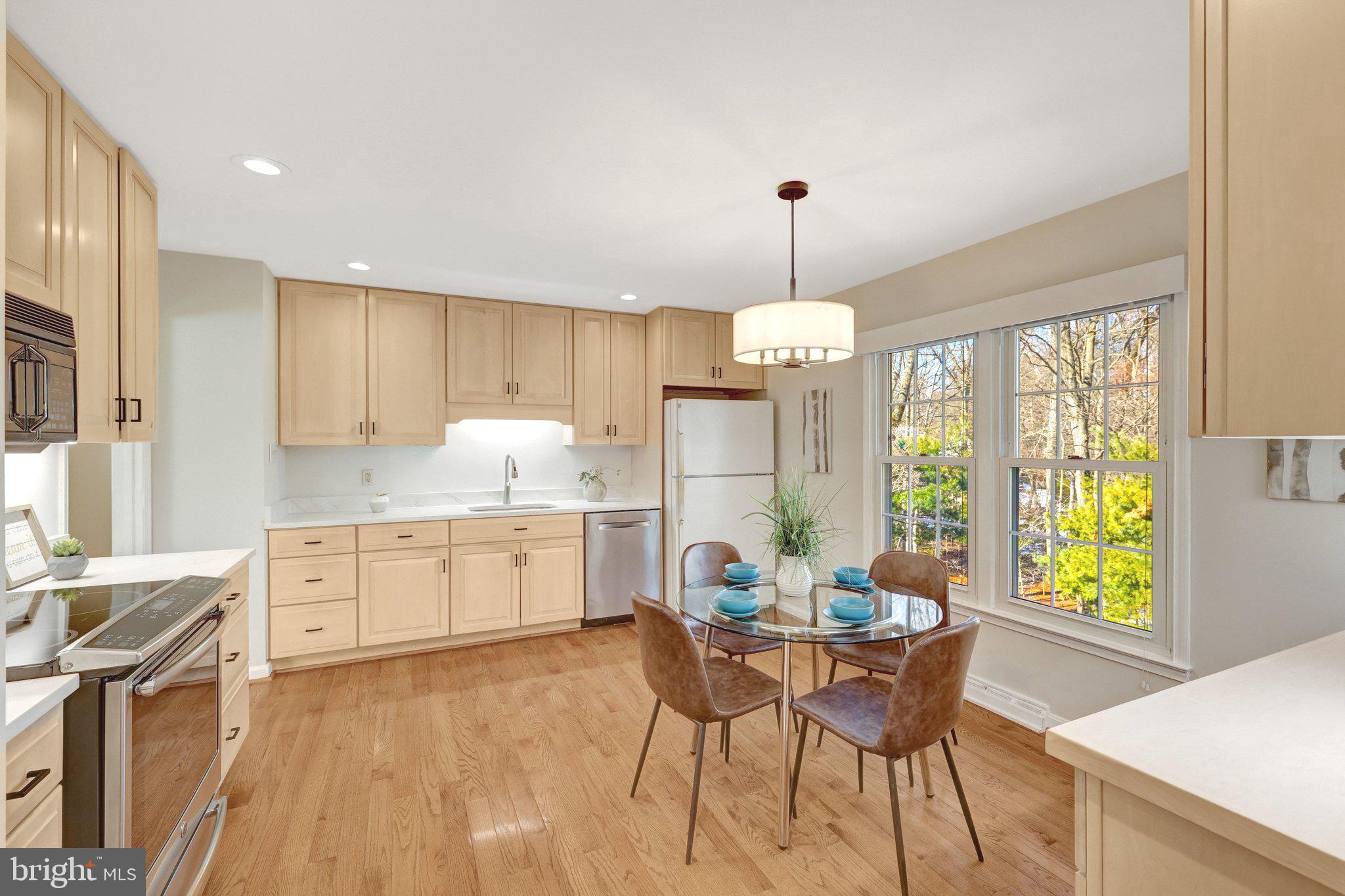 1700 HUNTS END COURT