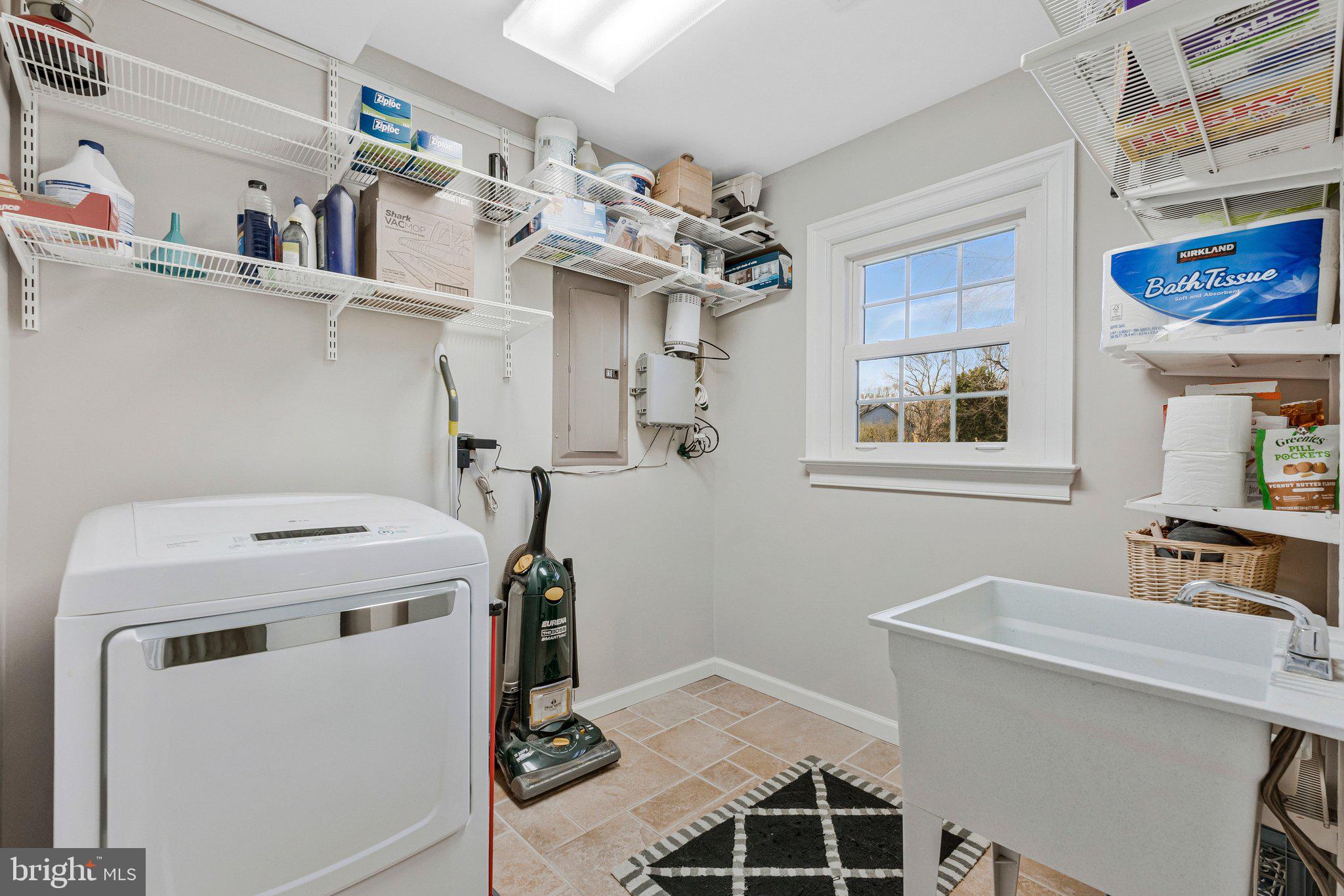 1714 SADDLE RIDGE COURT